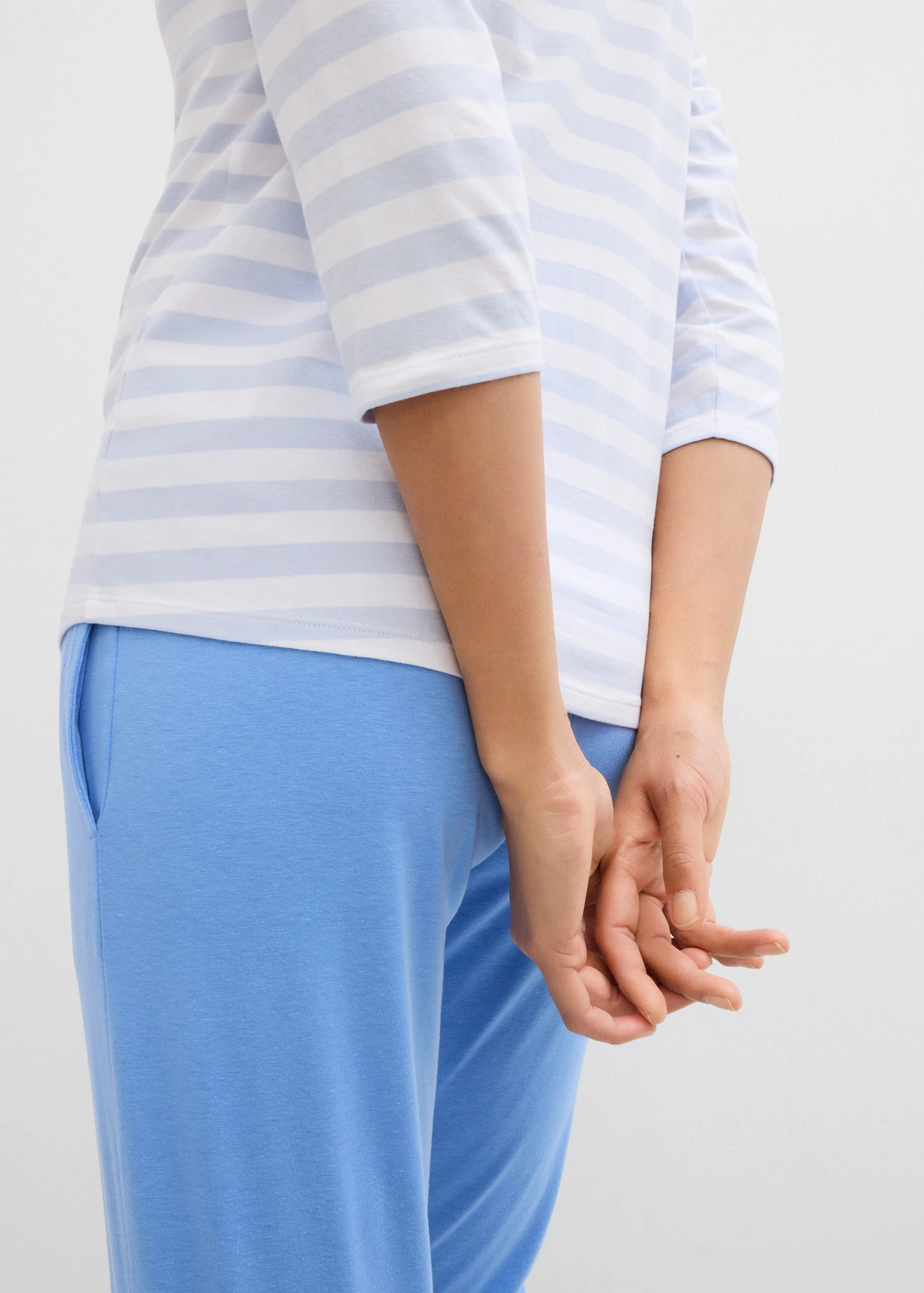 Shirt met boothals • zachtblauw/wit horizontaal gestreept • bonprix online shop