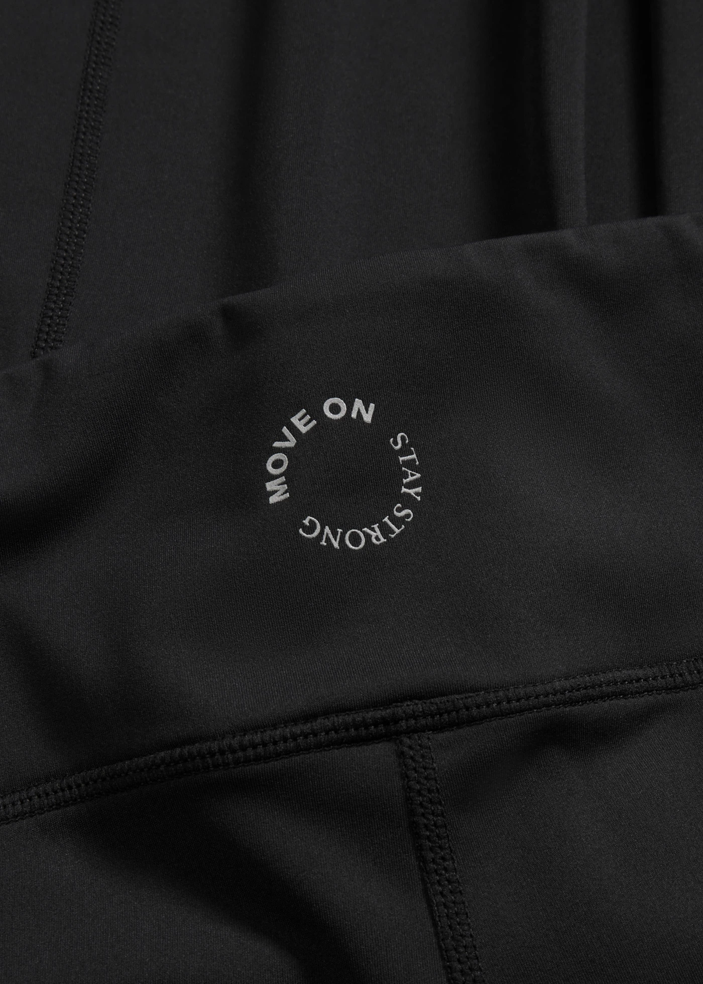 Wygodne legginsy sportowe, proste nogawki, szybko schnące • czarny • sklep bonprix