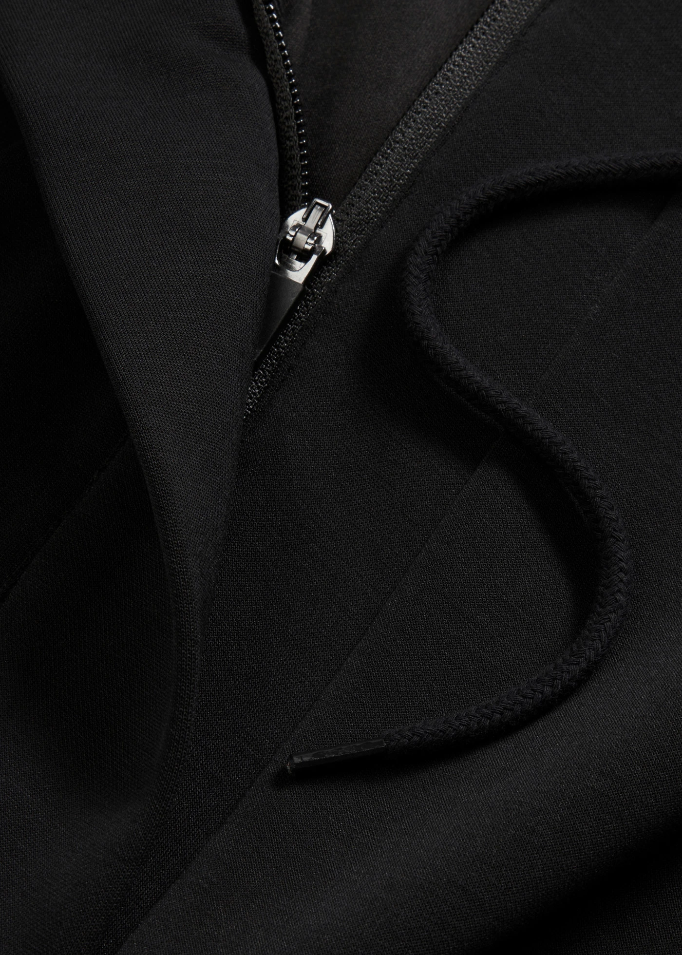 Bő sport szabadidőfelső modállal, ultra puha • fekete plus size • bonprix áruház