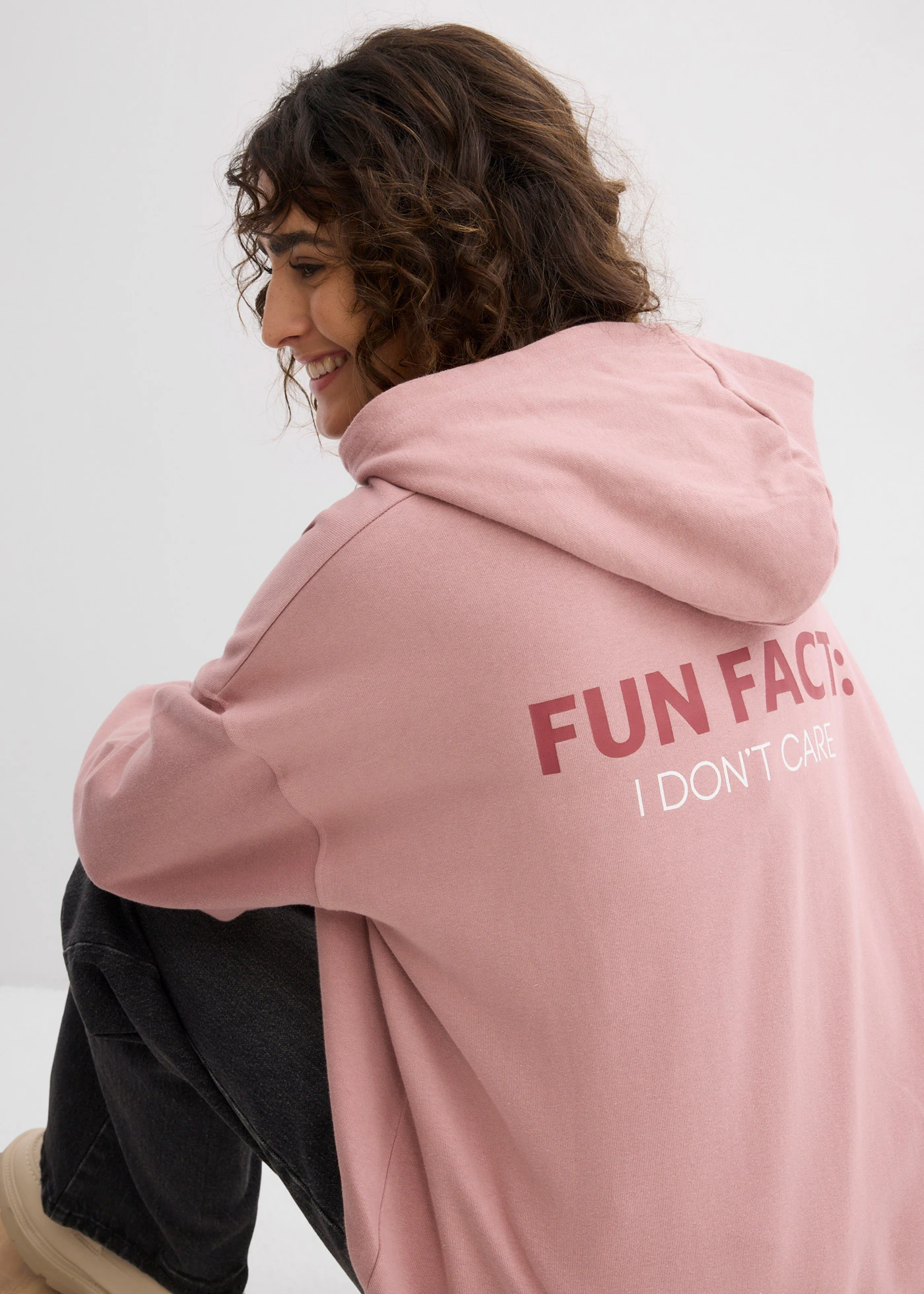 Oversized hoodie van biologisch katoen • rozenhout met print • bonprix online shop