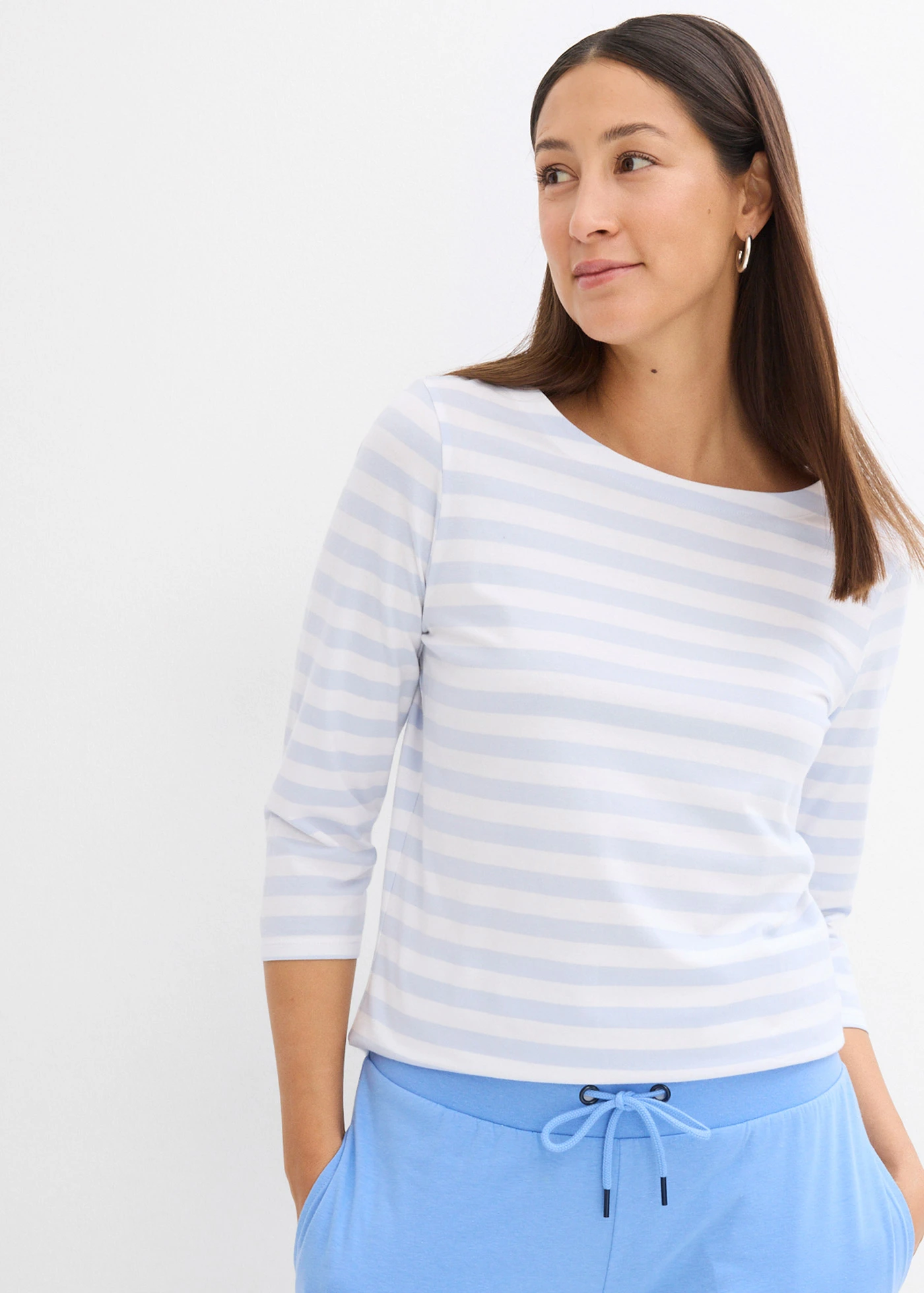 Shirt met boothals • zachtblauw/wit horizontaal gestreept • bonprix online shop