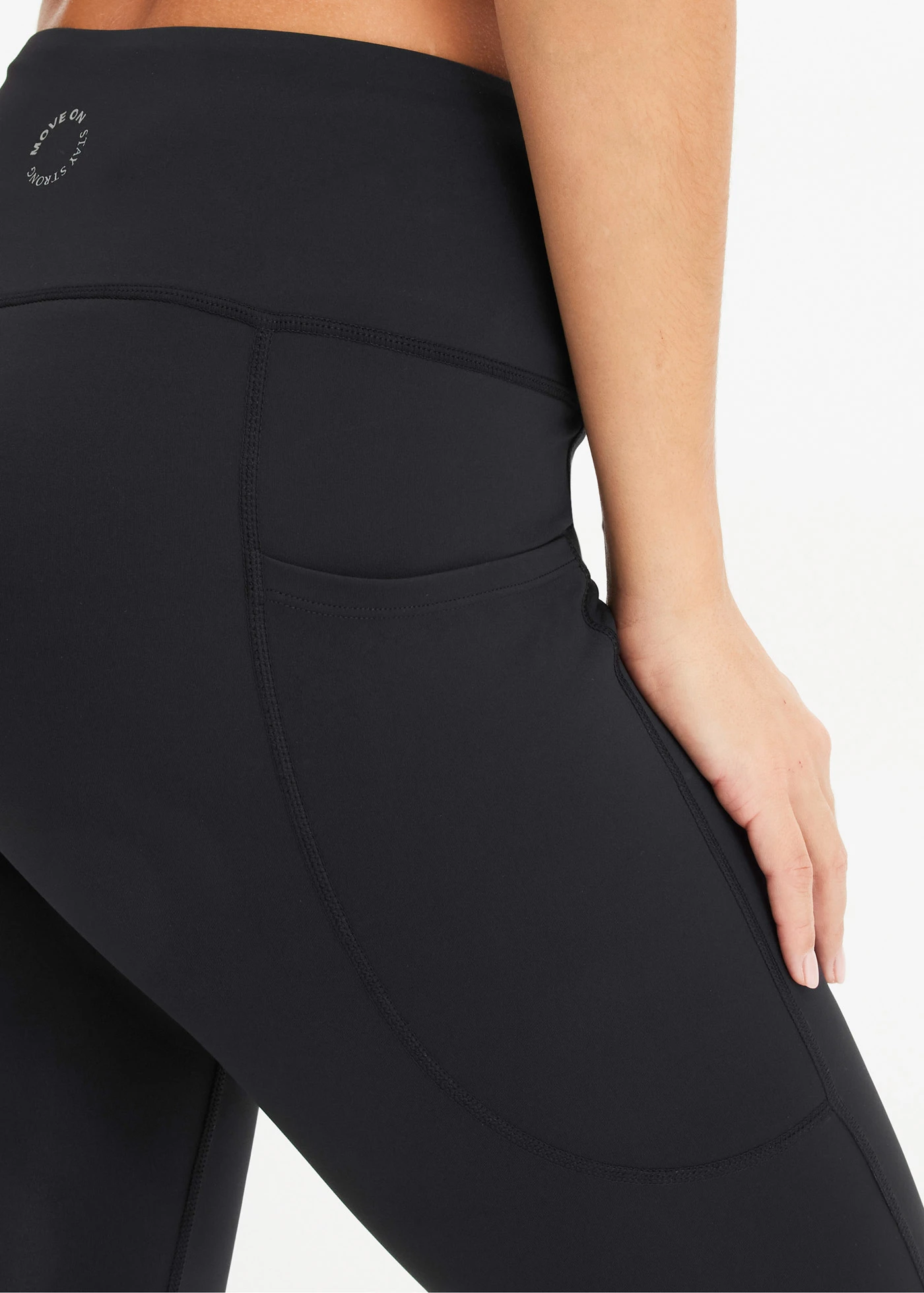Comfort sportlegging met telefoonzakje, sneldrogend • zwart • bonprix online shop