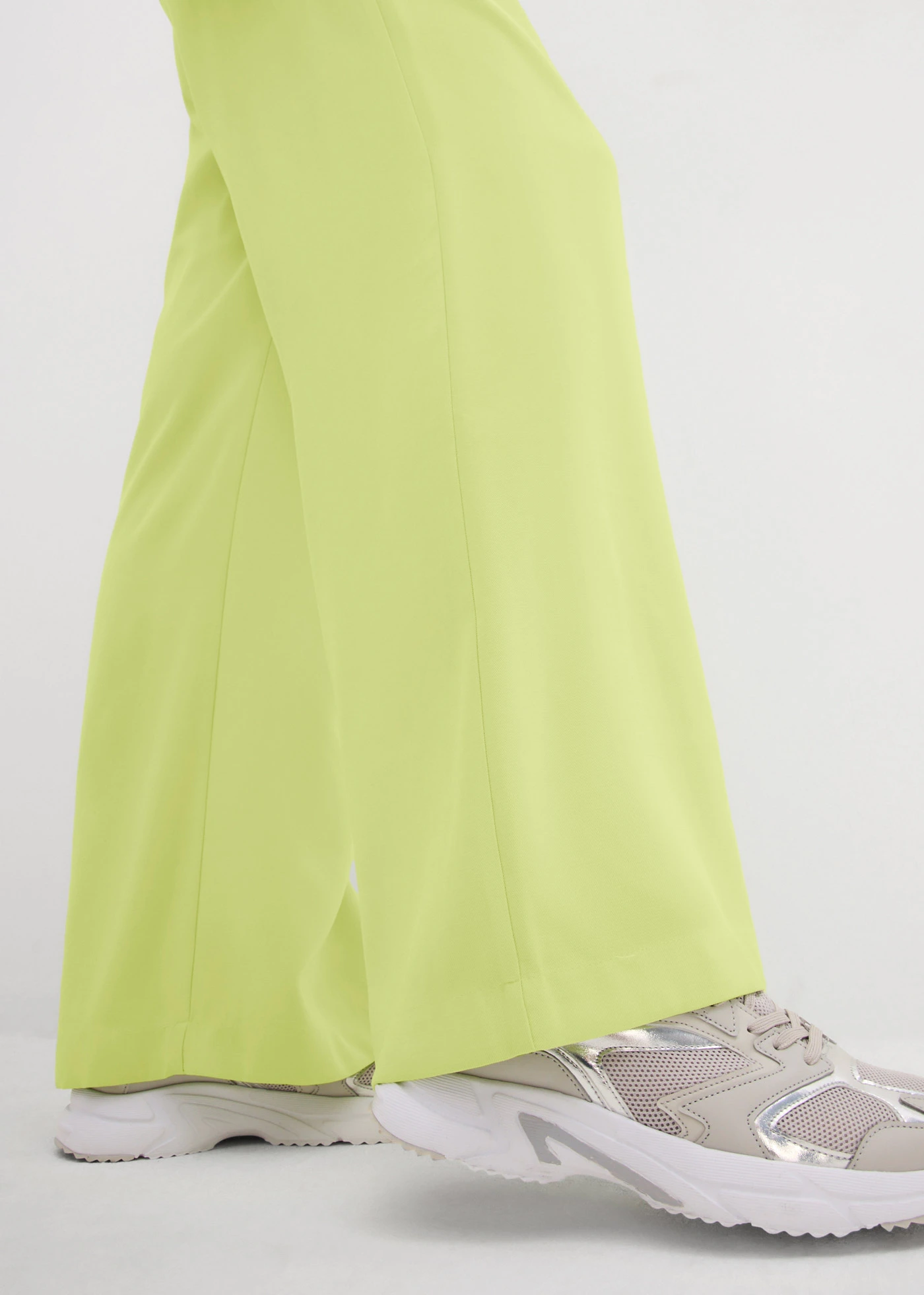 Pantalon large en viscose fluide • vert menthe • Boutique bonprix