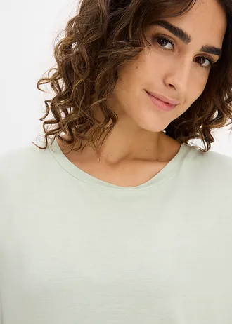 T-shirt long en viscose douce • roseau clair • Boutique bonprix