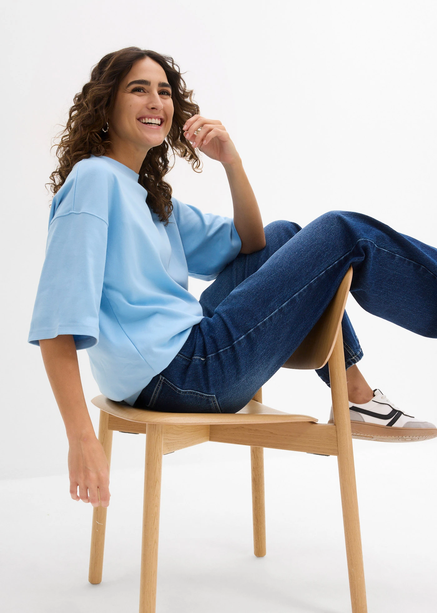 T-shirt épais oversize 100% coton • bleu clair • Boutique bonprix