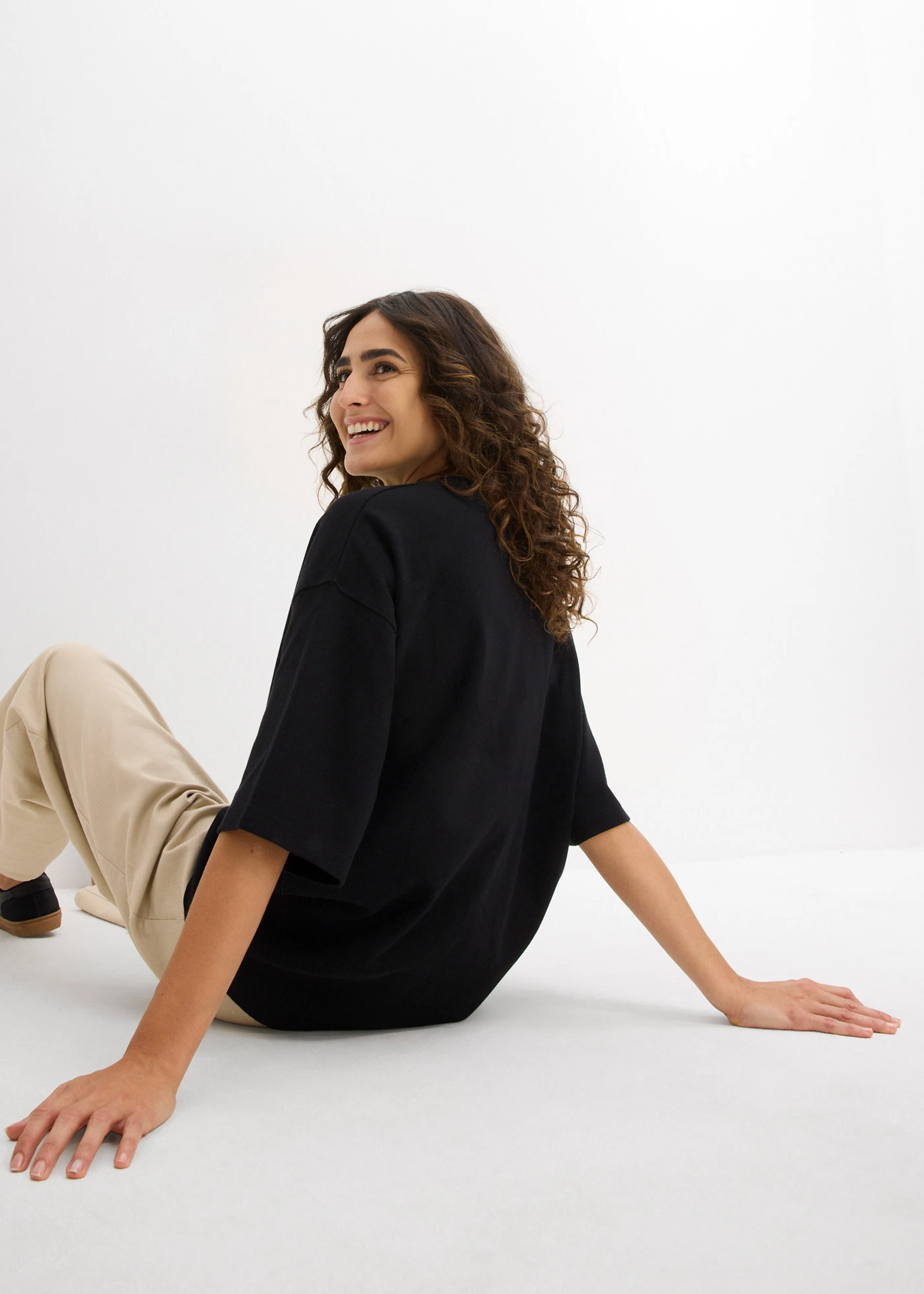 Tricou oversize din bumbac organic 100% greu • negru • magazin bonprix