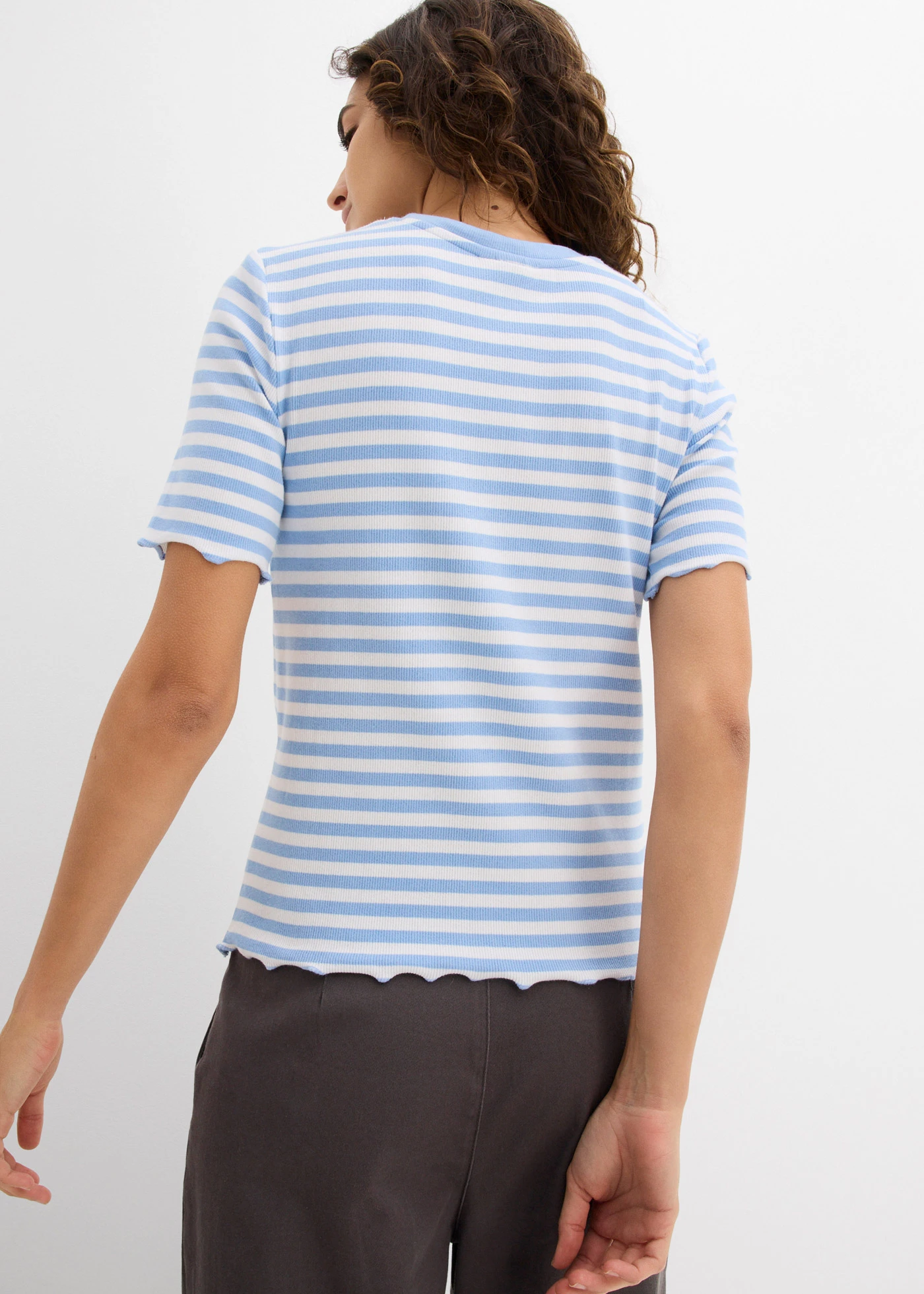 Geribd shirt shirt met korte mouwen • lichtblauw-wit gestreept • bonprix online shop