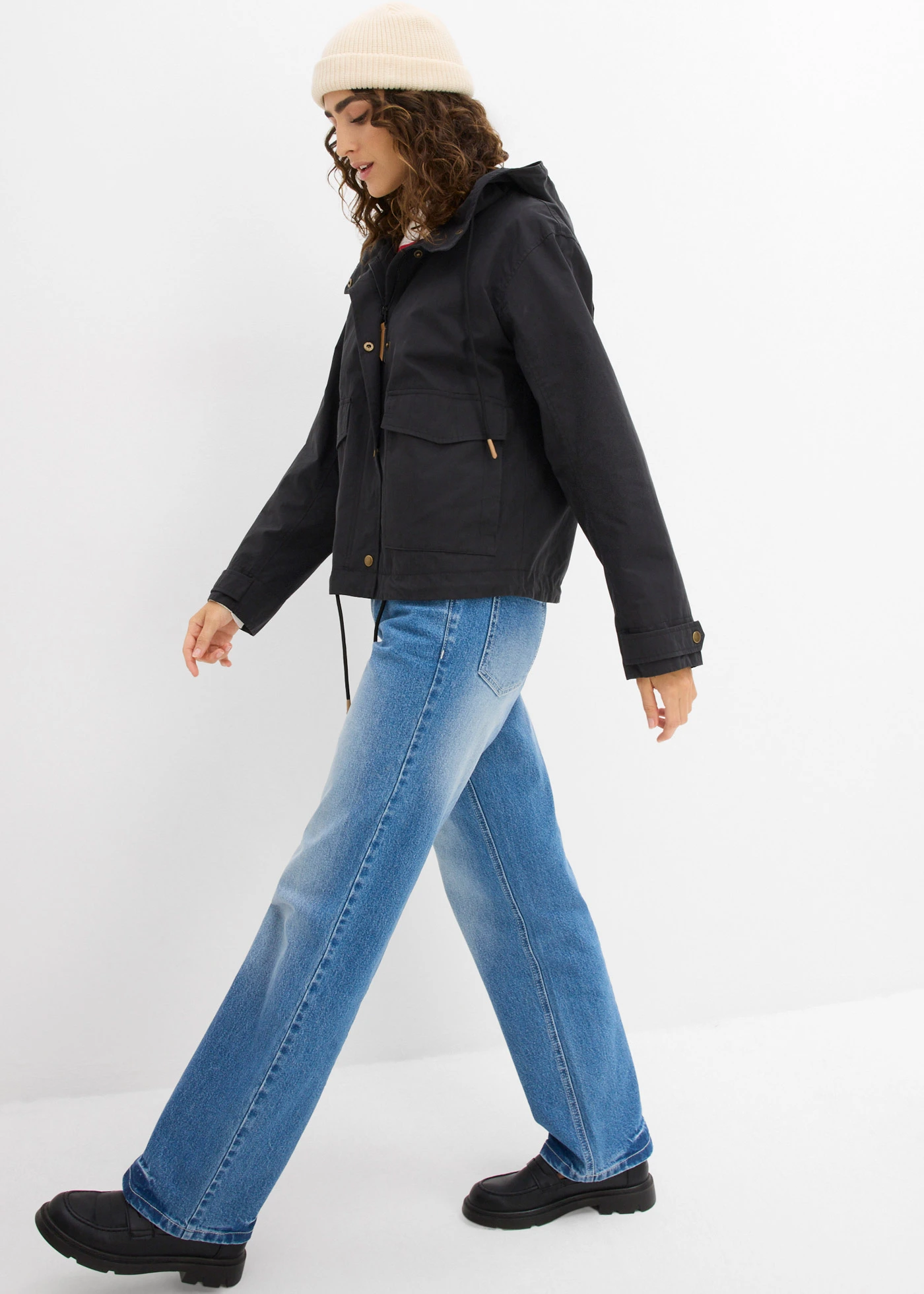 Tussenjas met capuchon • zwart • bonprix online shop