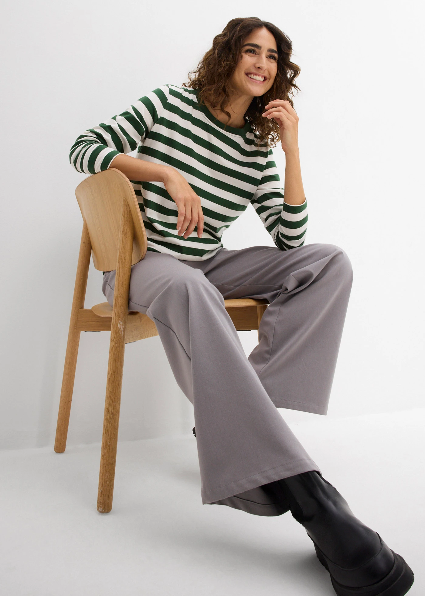 T-shirt rayé 100% coton • vert épicéa-écru rayé • Boutique bonprix