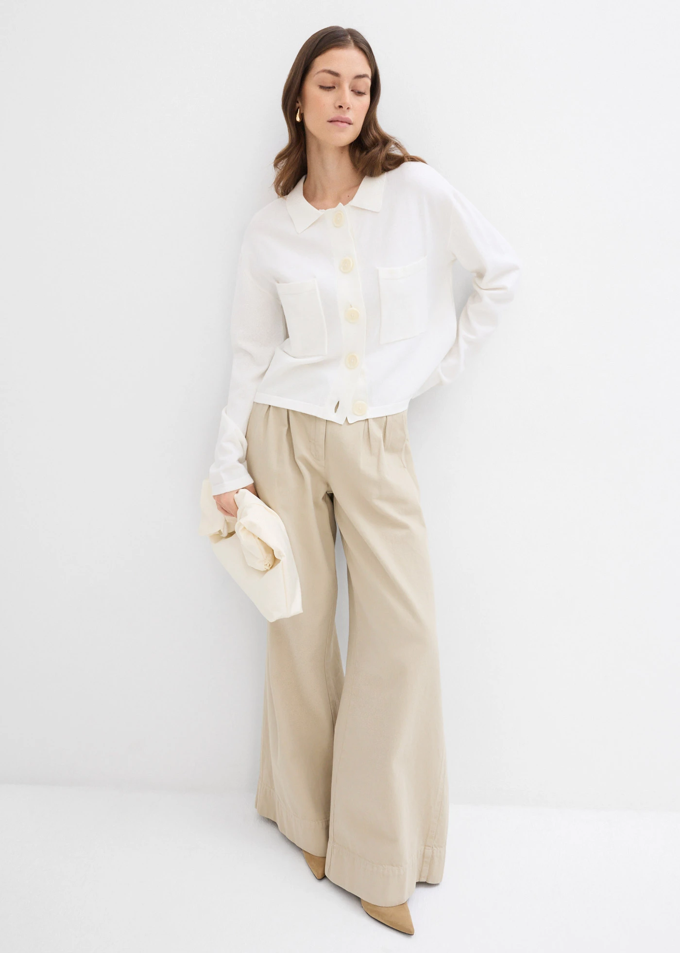 Kort fijngebreid vest • wolwit • bonprix online shop