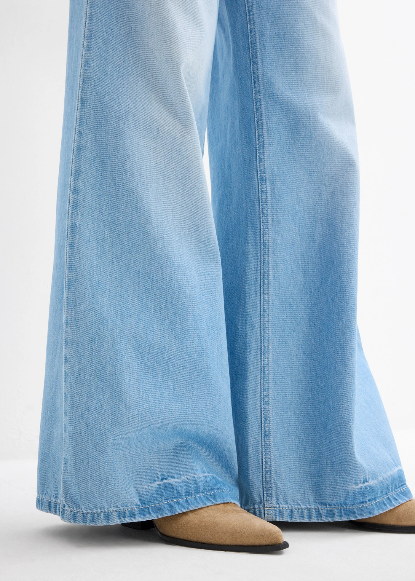 Jeansy wide leg, high waist, full length, z wygodnym paskiem • jasnoniebieski denim "used" • sklep bonprix