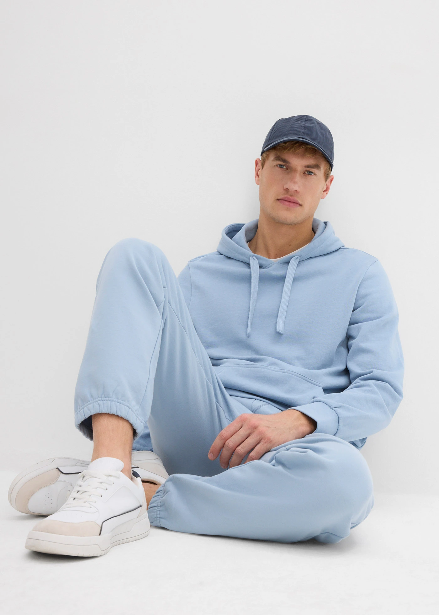 Hoodie • lichtblauw • bonprix online shop