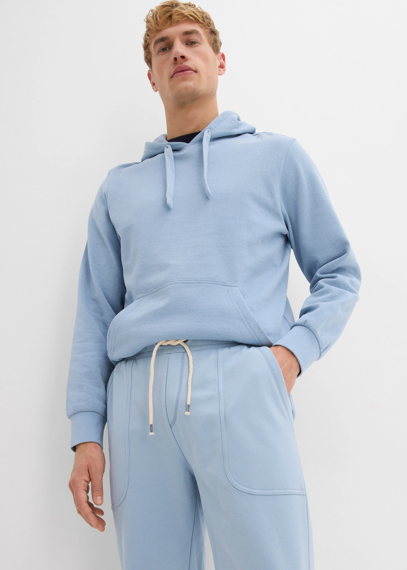 Joggingbroek van puur biologisch katoen • lichtblauw • bonprix online shop