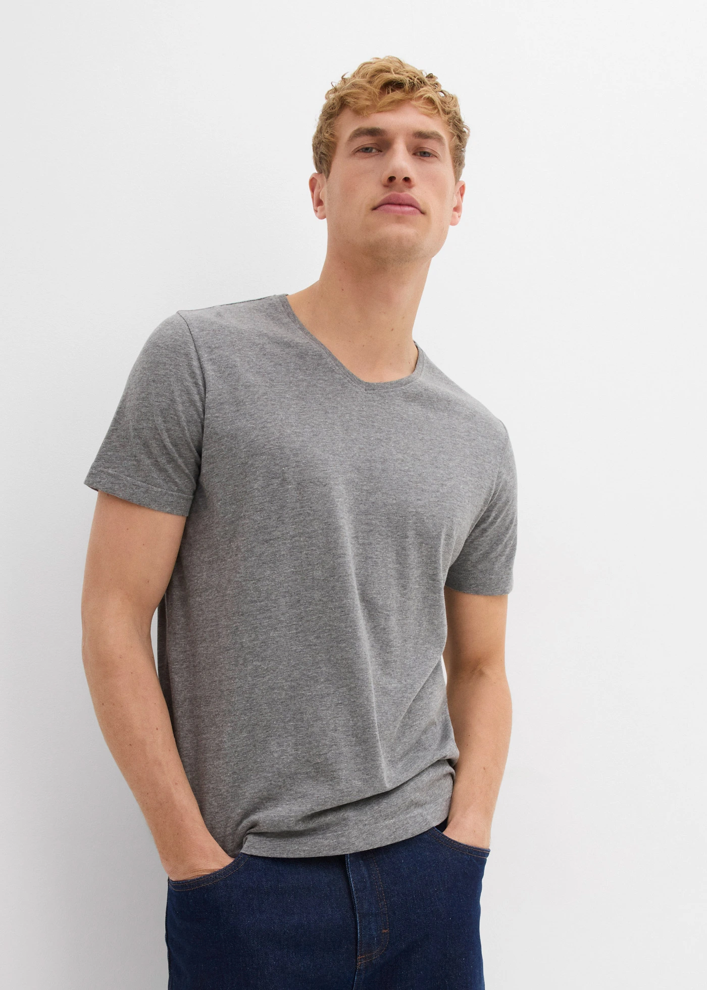 Tricou cu decolteu în V (set/3 buc.) • albastru profund + albastru fumuriu + gri melanj • magazin bonprix