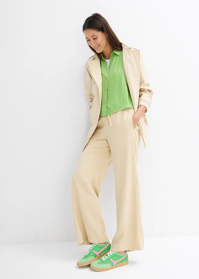 Boxy blouse van lichte crêpe, Kleur: klavergroen