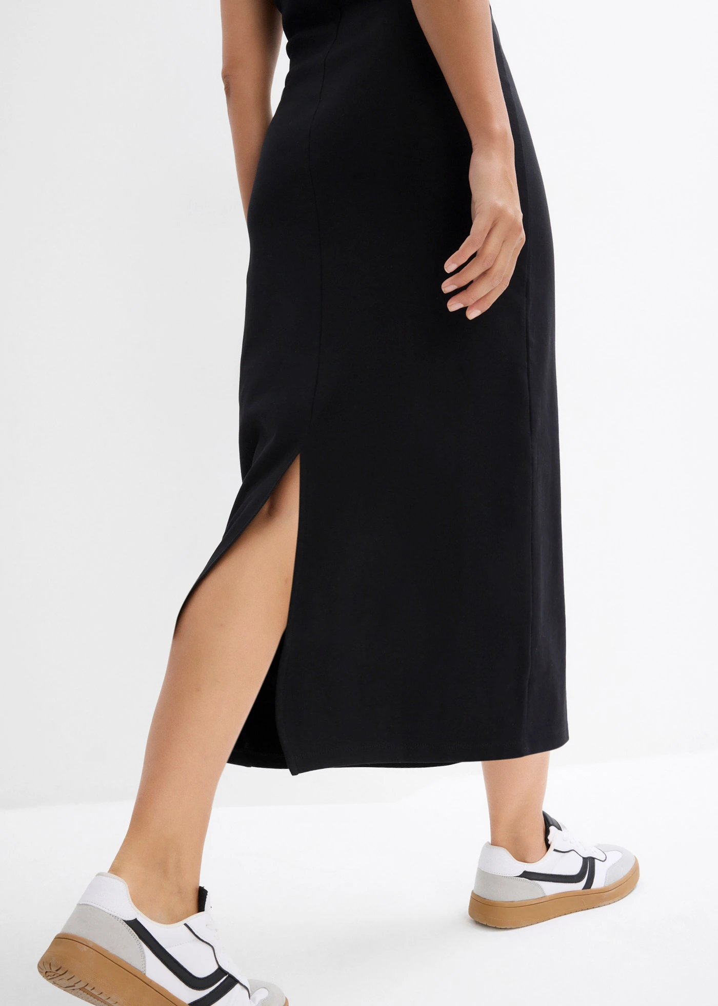 Robe en jersey • noir • Boutique bonprix