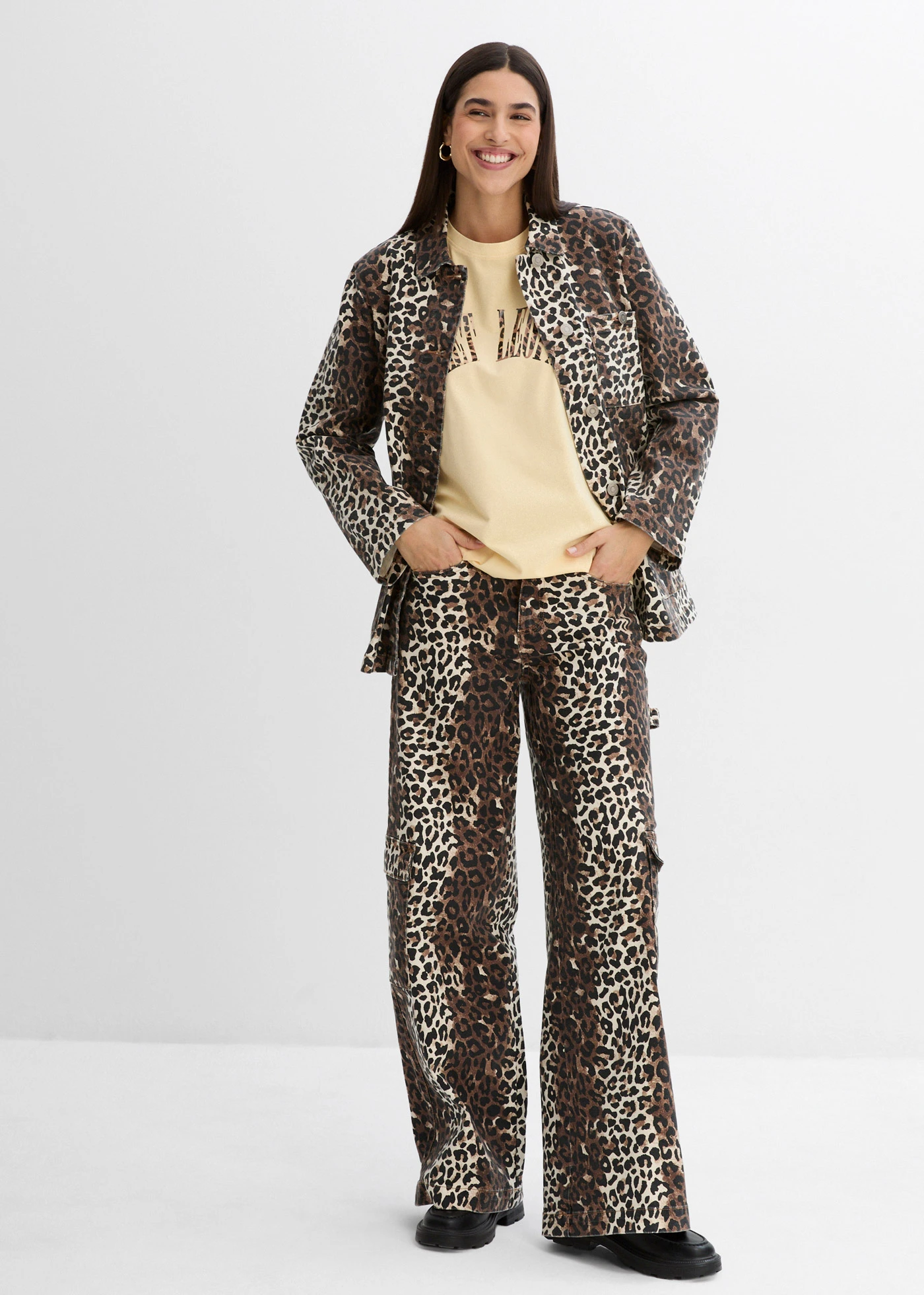 Oversized shirt van een zachte katoenmix • lichtgeel met print • bonprix online shop