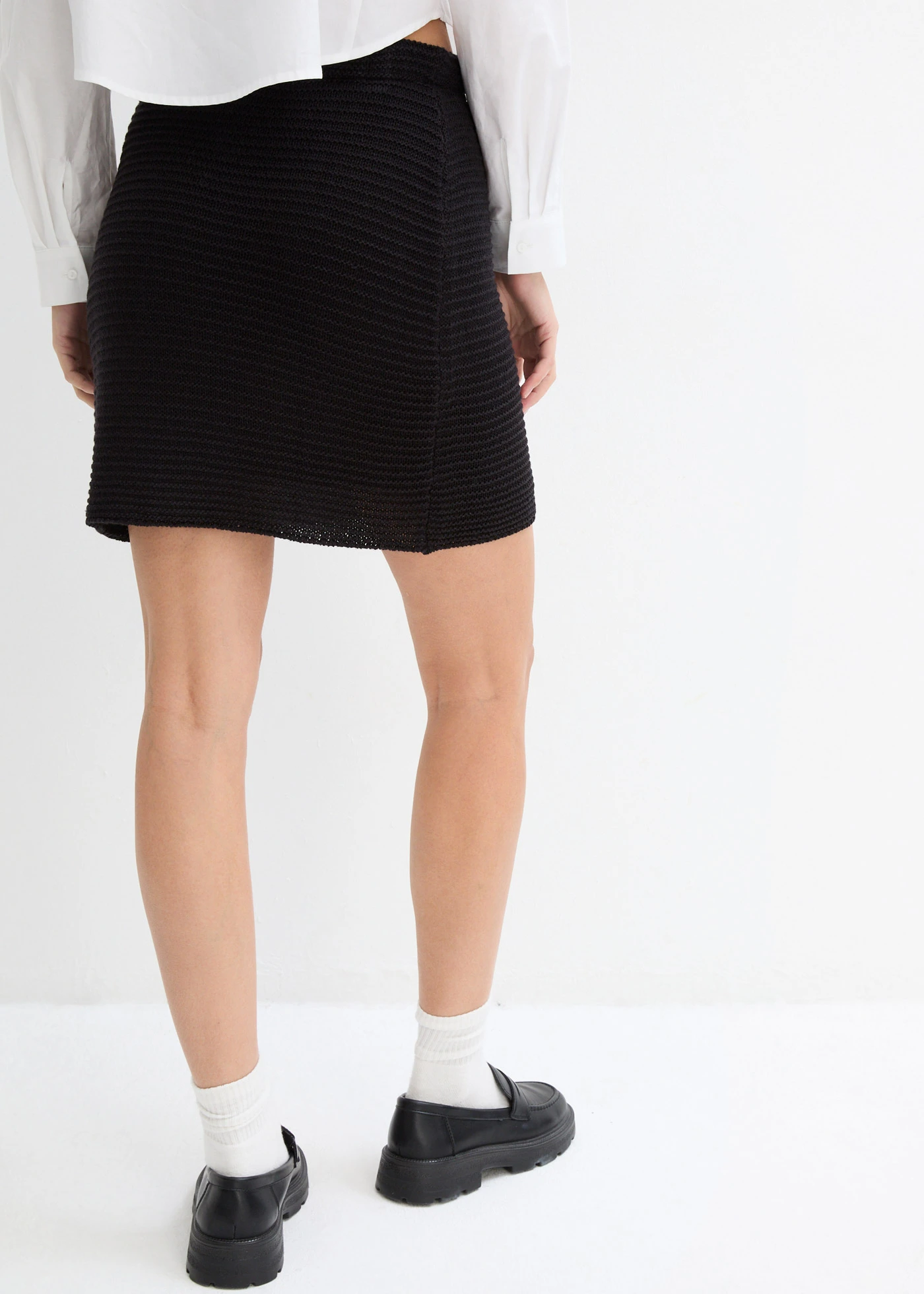 Minirok van kant, gevoerd • zwart • bonprix online shop