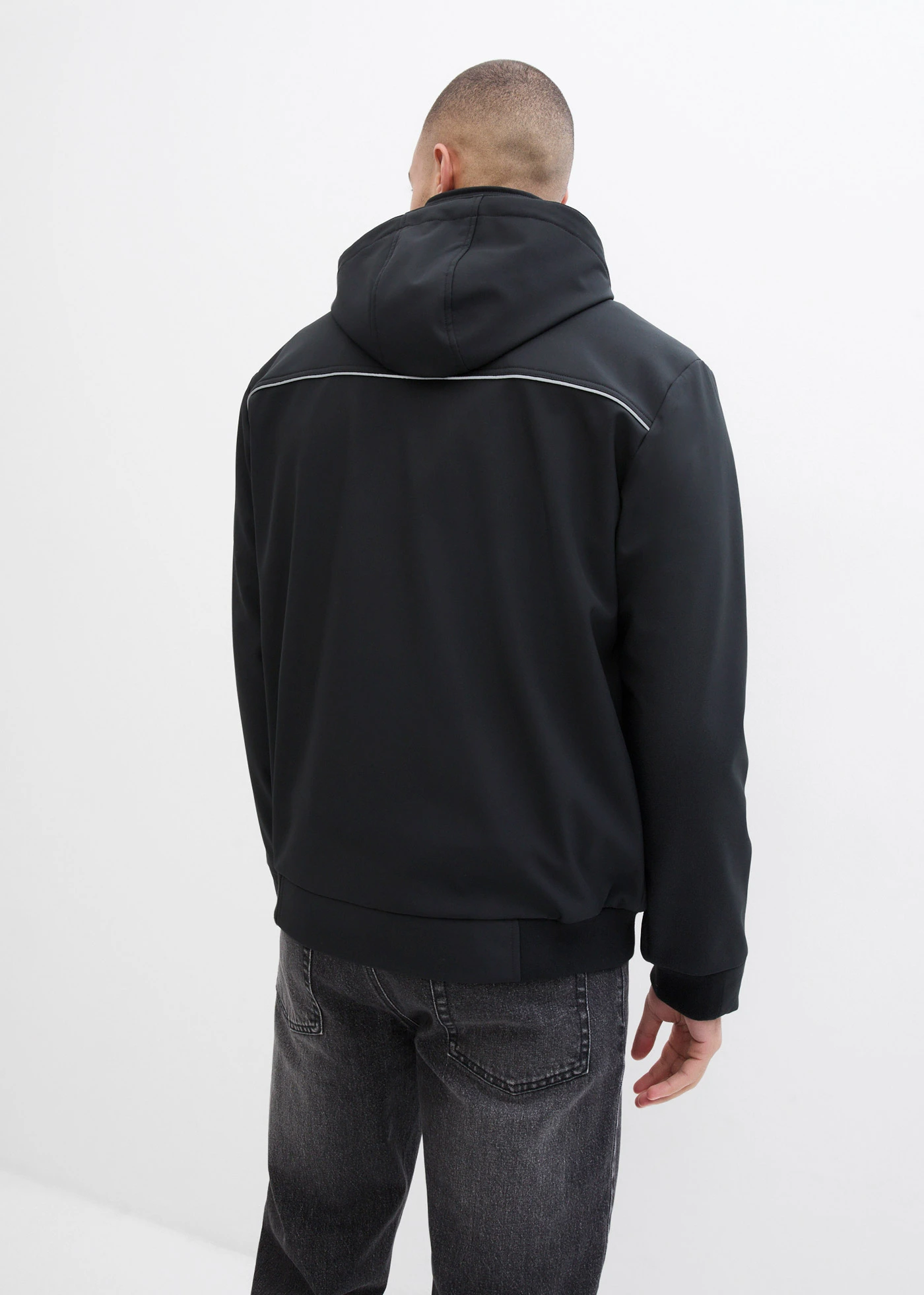 Waterafstotende softshell bomber met capuchon • zwart-arctisch blauw • bonprix online shop