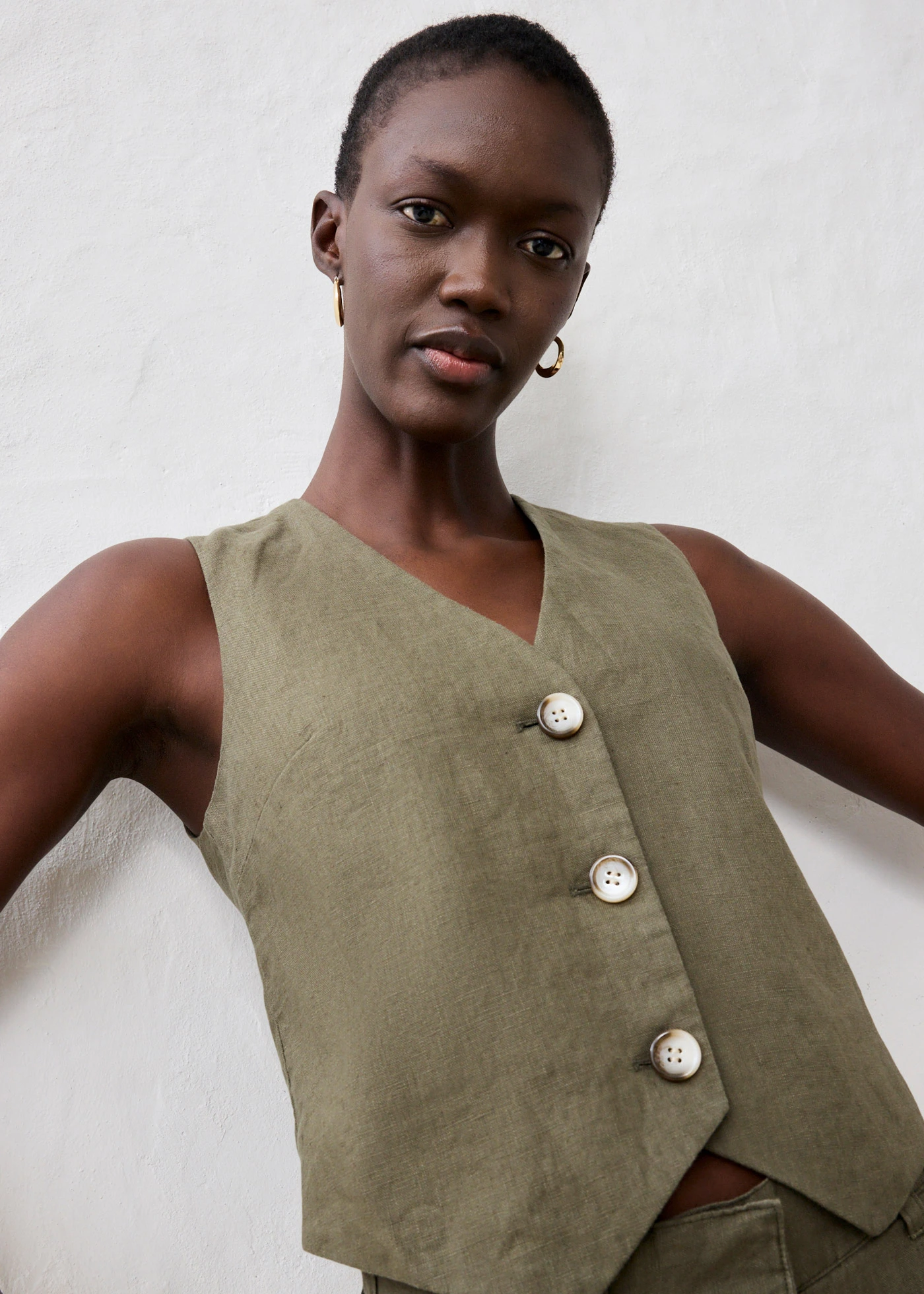 Mellény tiszta lenből • sötét olívazöld • bonprix áruház