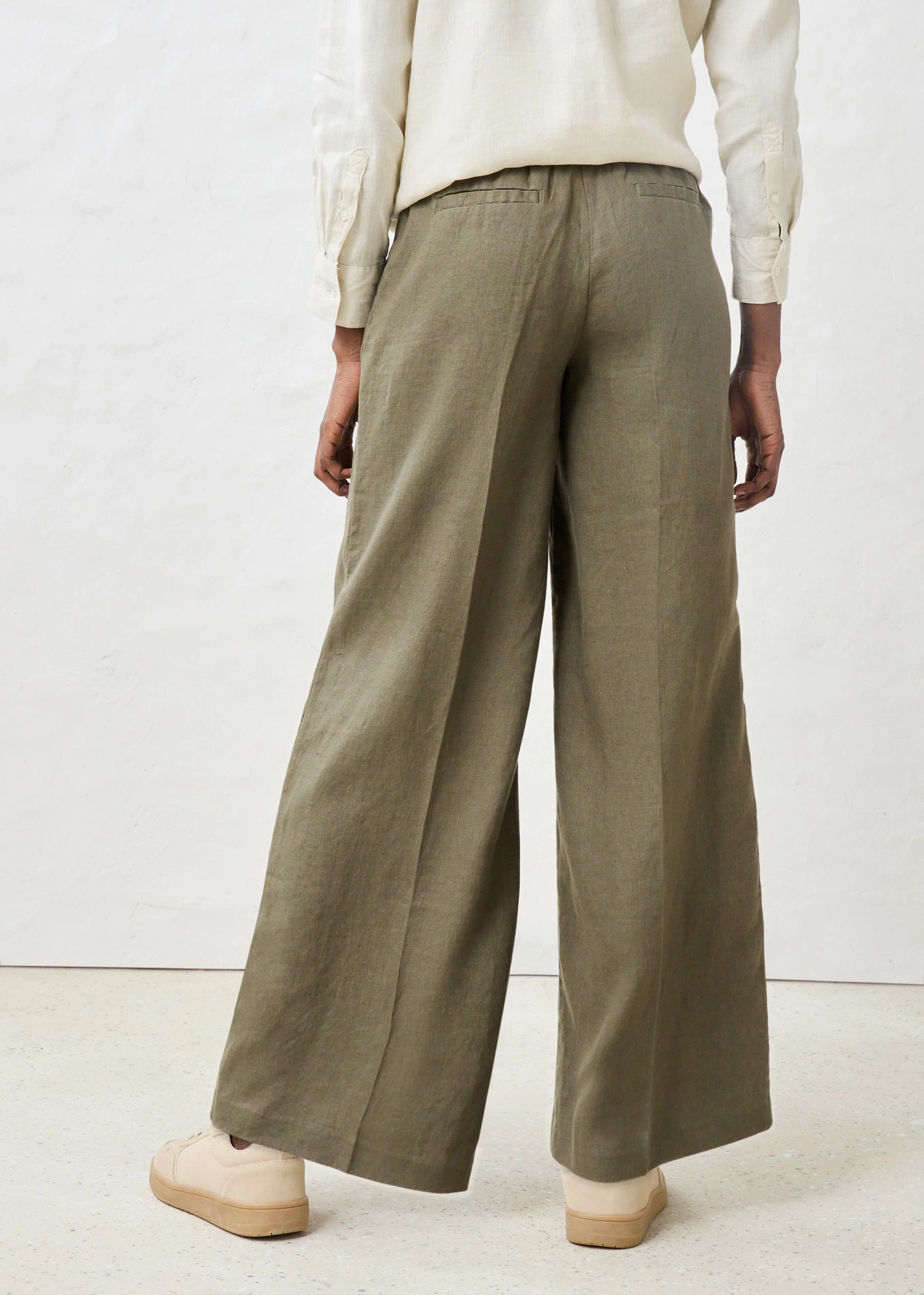Pantalon à pinces 100% lin • olive foncé • Boutique bonprix