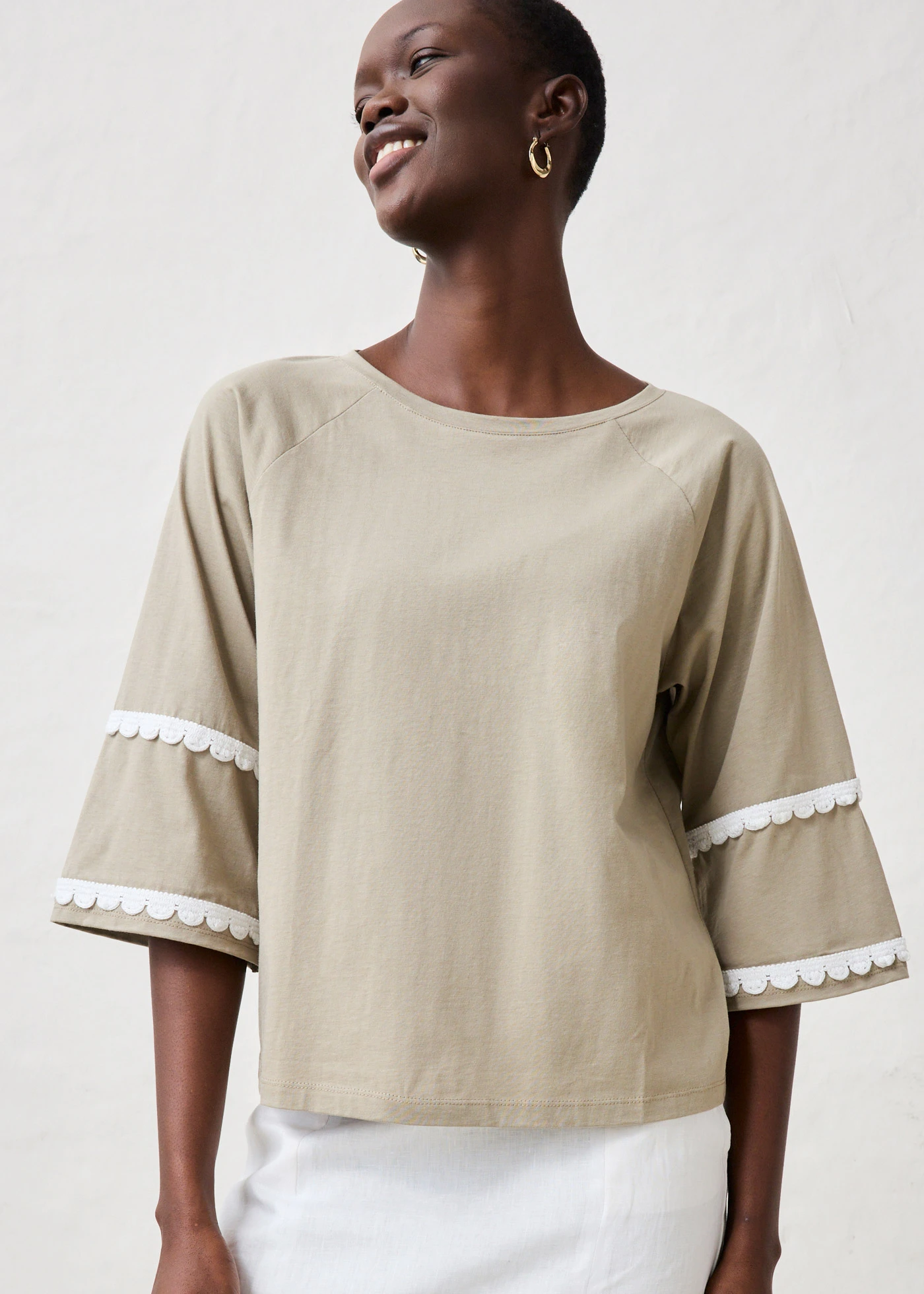 T-shirt met zijde • new kaki-wolwit • bonprix online shop