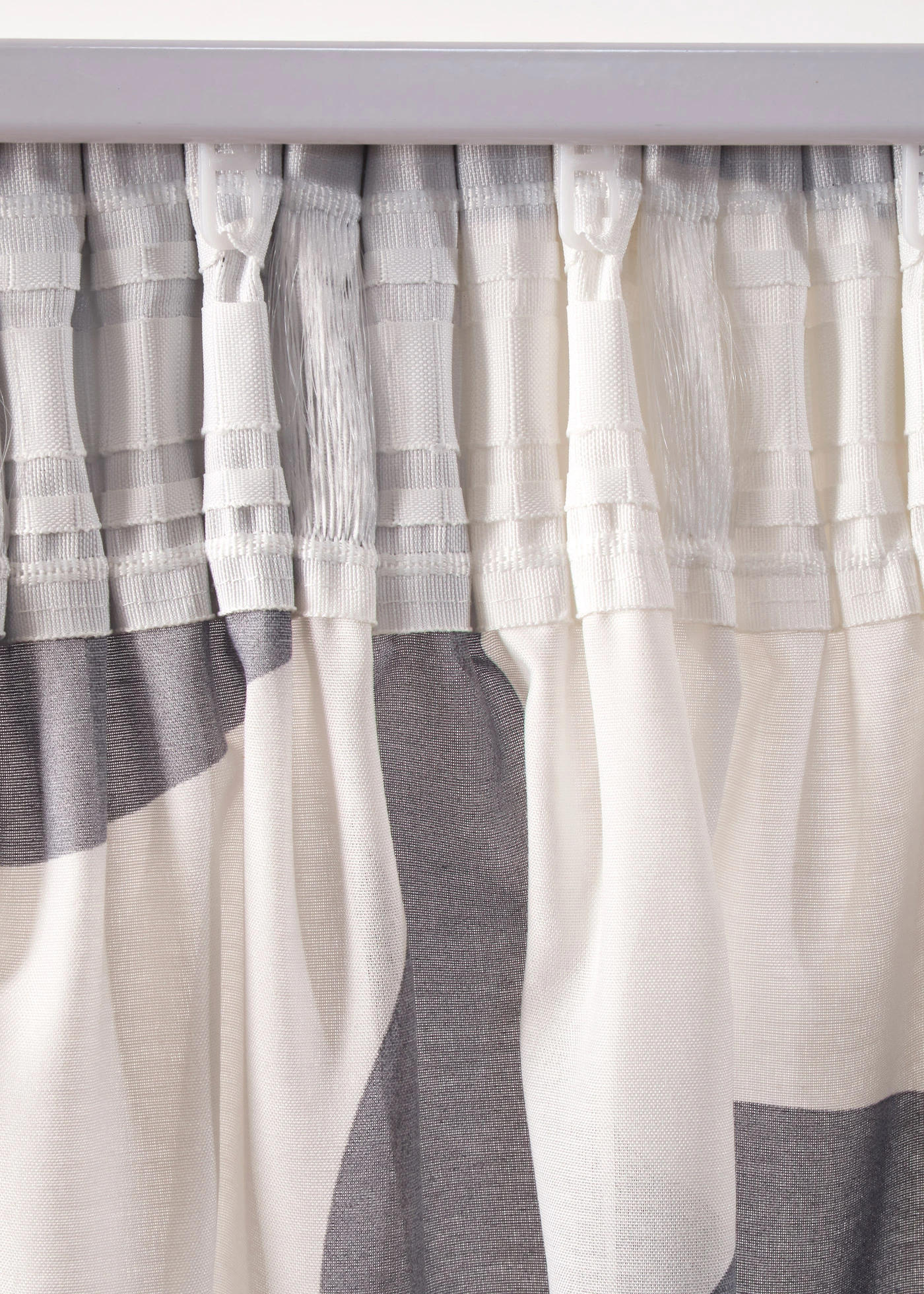 Záclona s grafickým potiskem, z recyklovaného polyesteru (1 ks v balení) • černo-bílá s grafickým vzorem • bonprix obchod