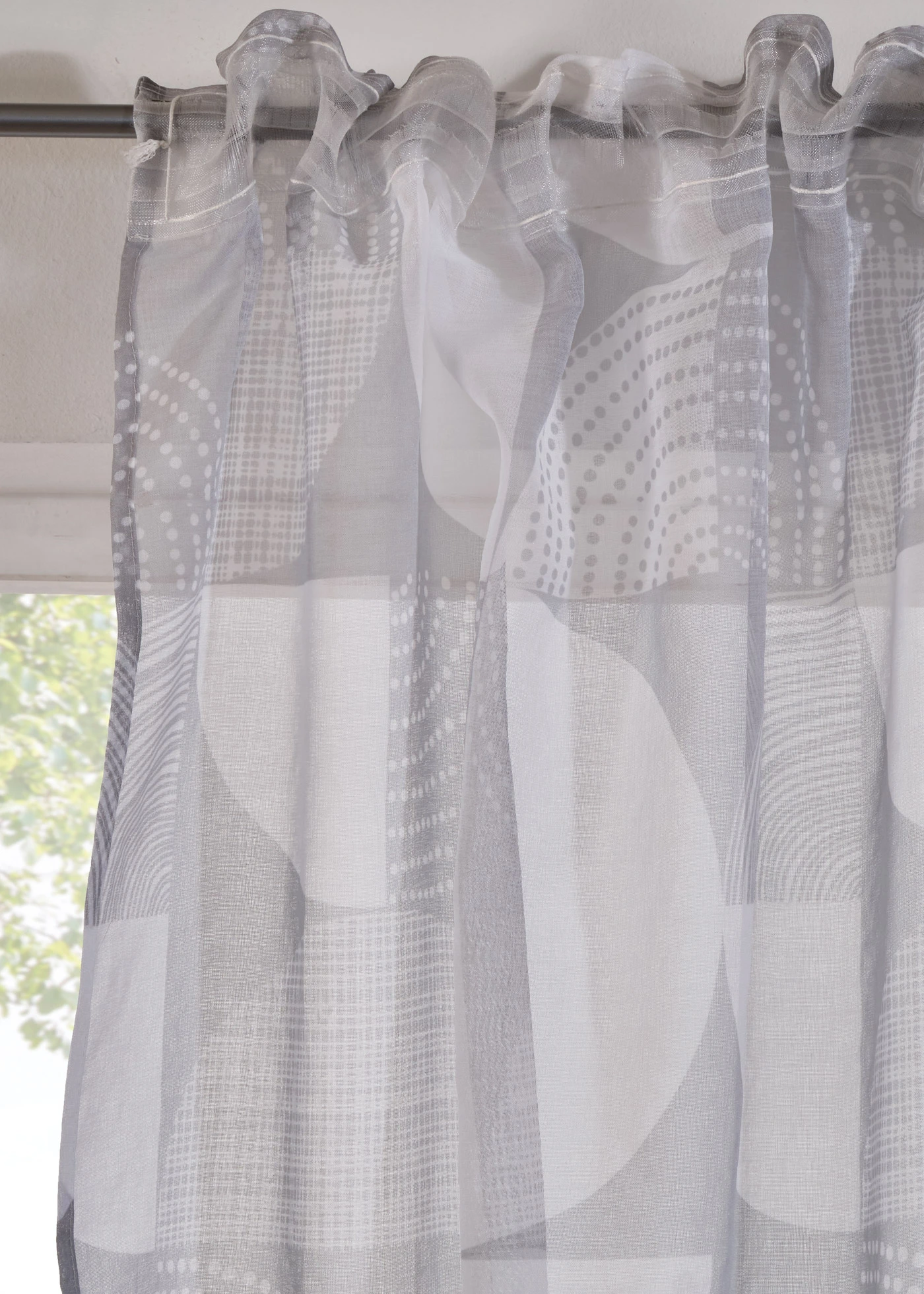 Gordijn van gerecycled polyester, met print (1 stuk) • wit-grijs • bonprix online shop