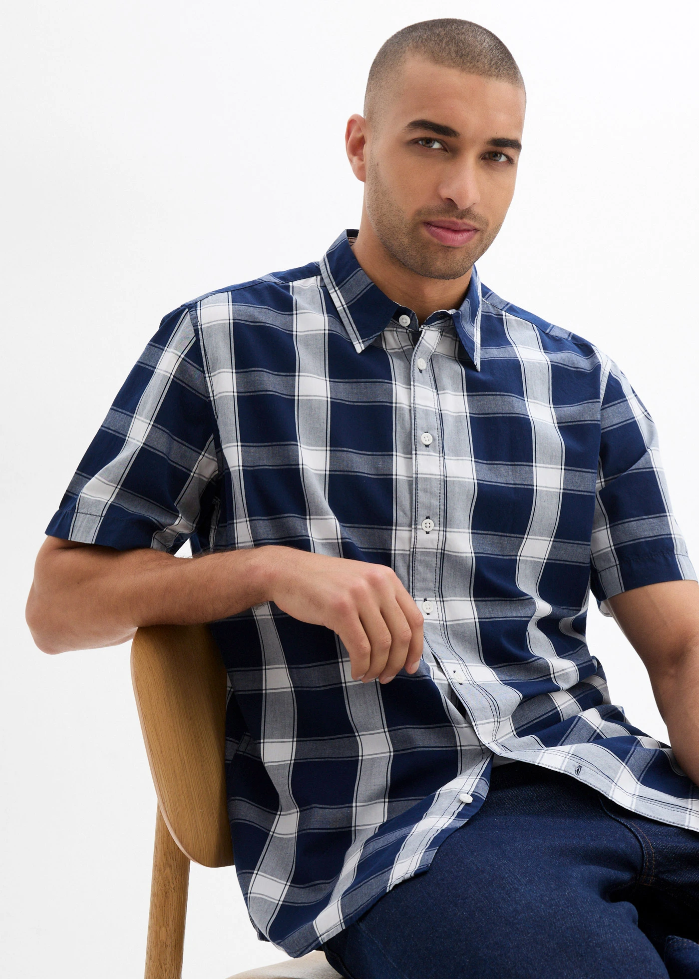 Chemise manches courtes 100% coton • bleu foncé carreaux • Boutique bonprix