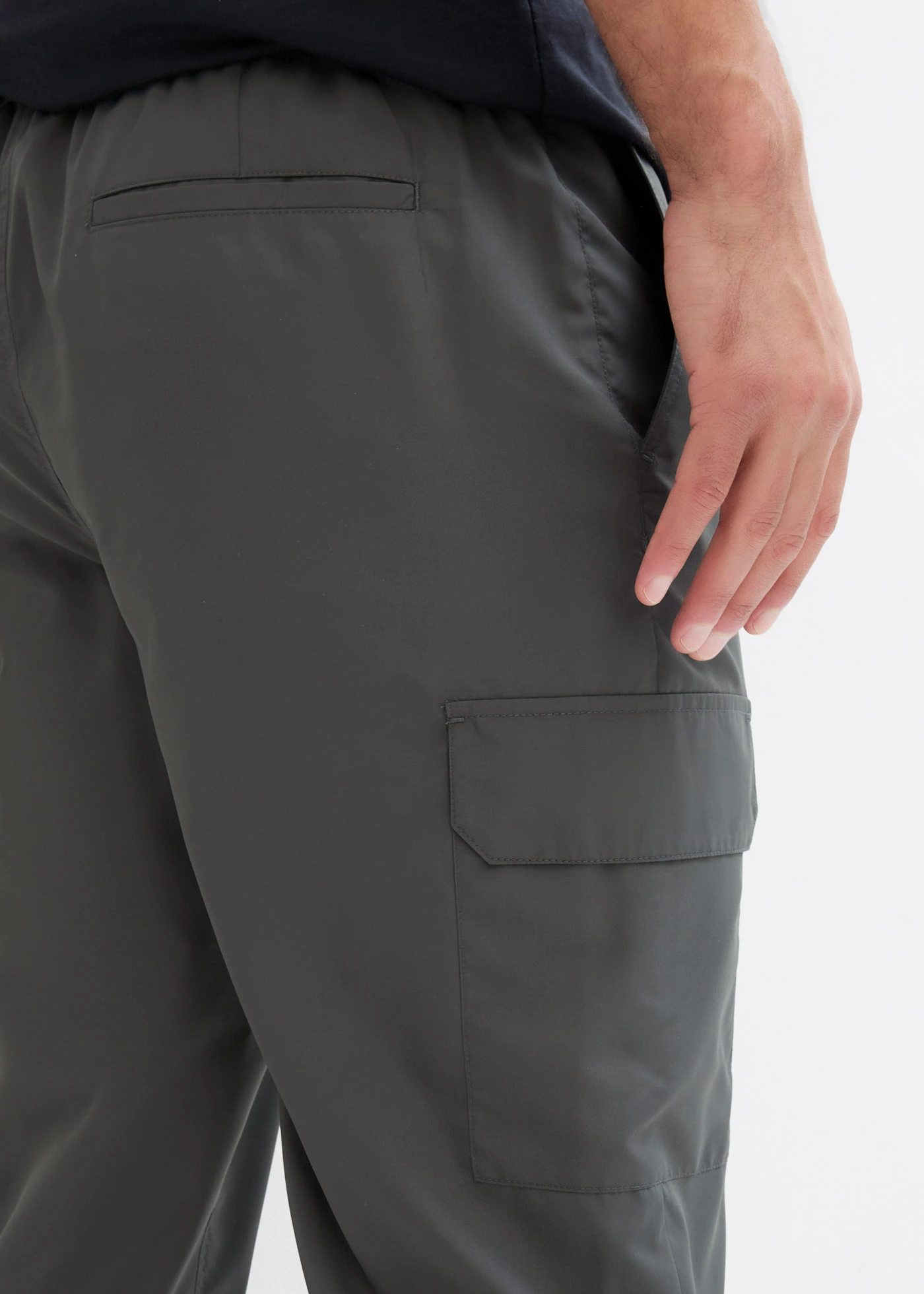 Ultralichte cargo instapbroek met bionic finish, waterafstotend • antraciet • bonprix online shop