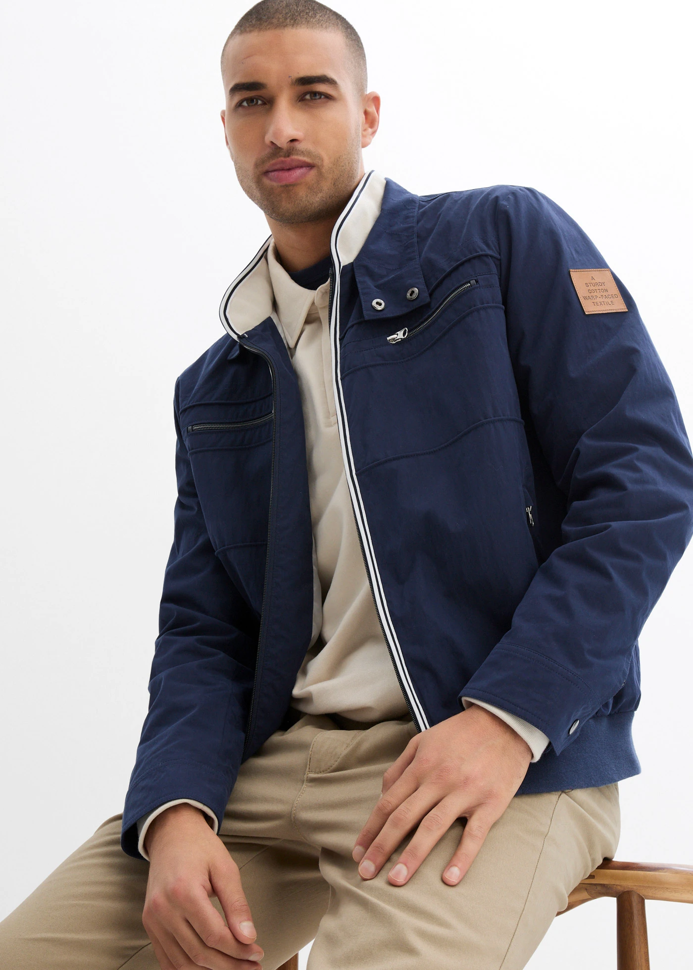 Prechodná bunda v strihu bluzónu so stojačikom • tmavomodrá • obchod bonprix