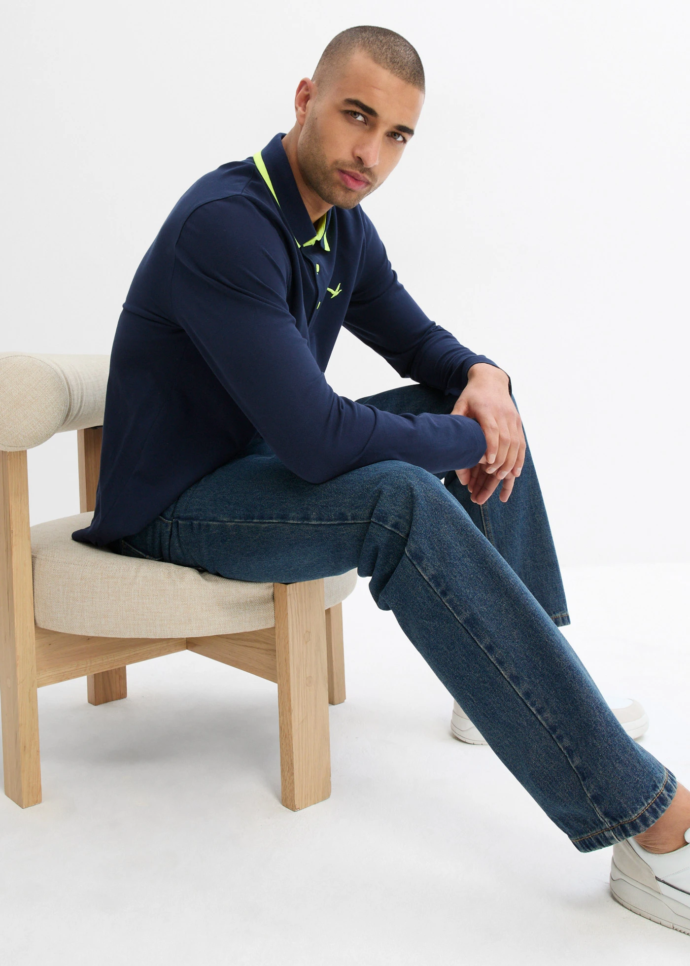 Polo en maille piquée 100% coton • bleu foncé • Boutique bonprix