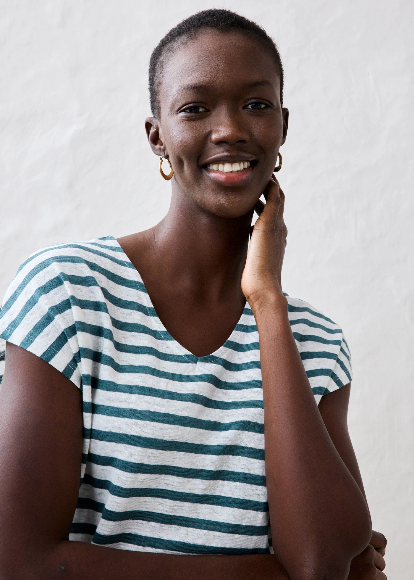 T-shirt 100% lin à manches chauve-souris • vert poivre-blanc rayé • Boutique bonprix