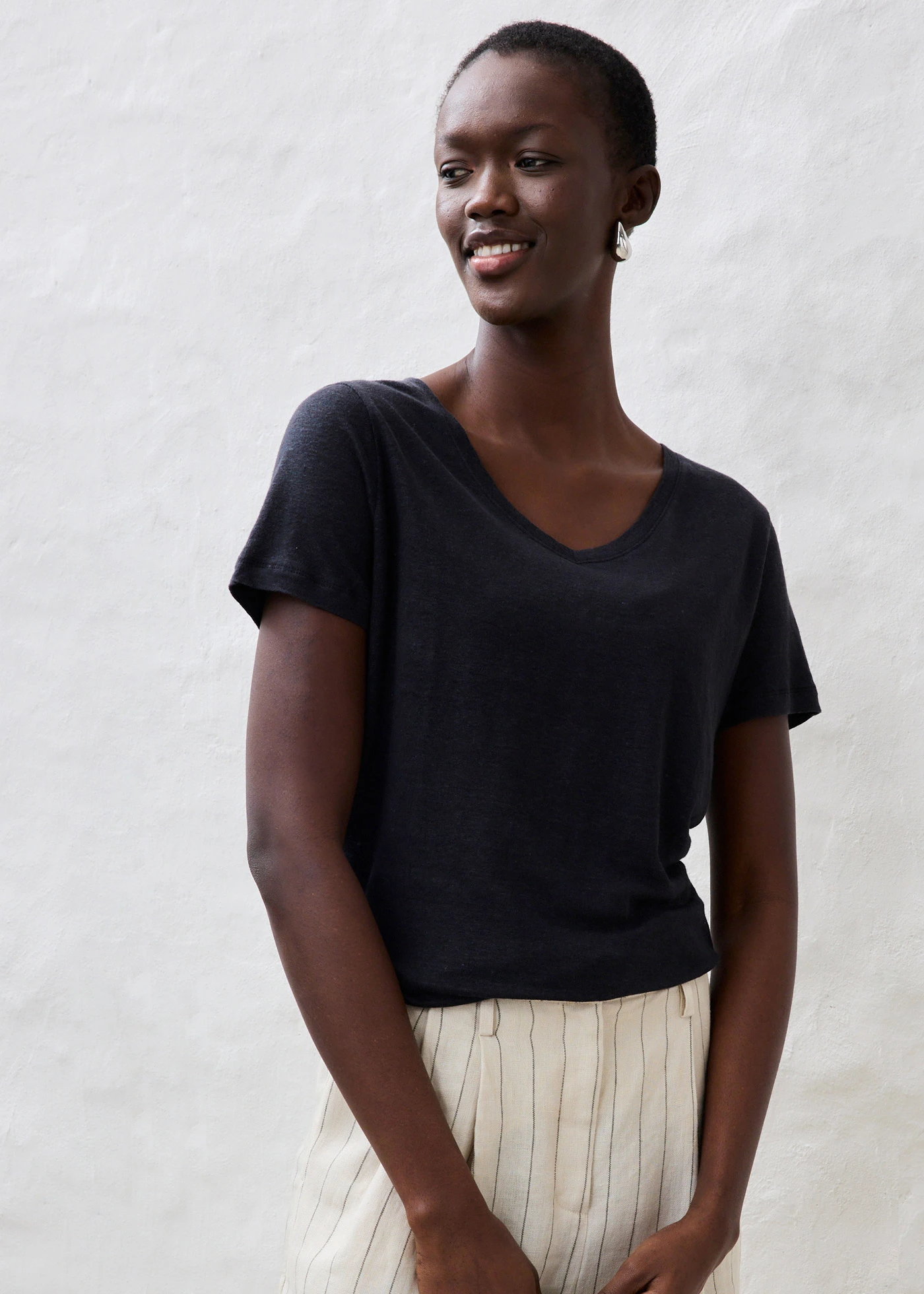 Tricou din in 100% • negru • magazin bonprix