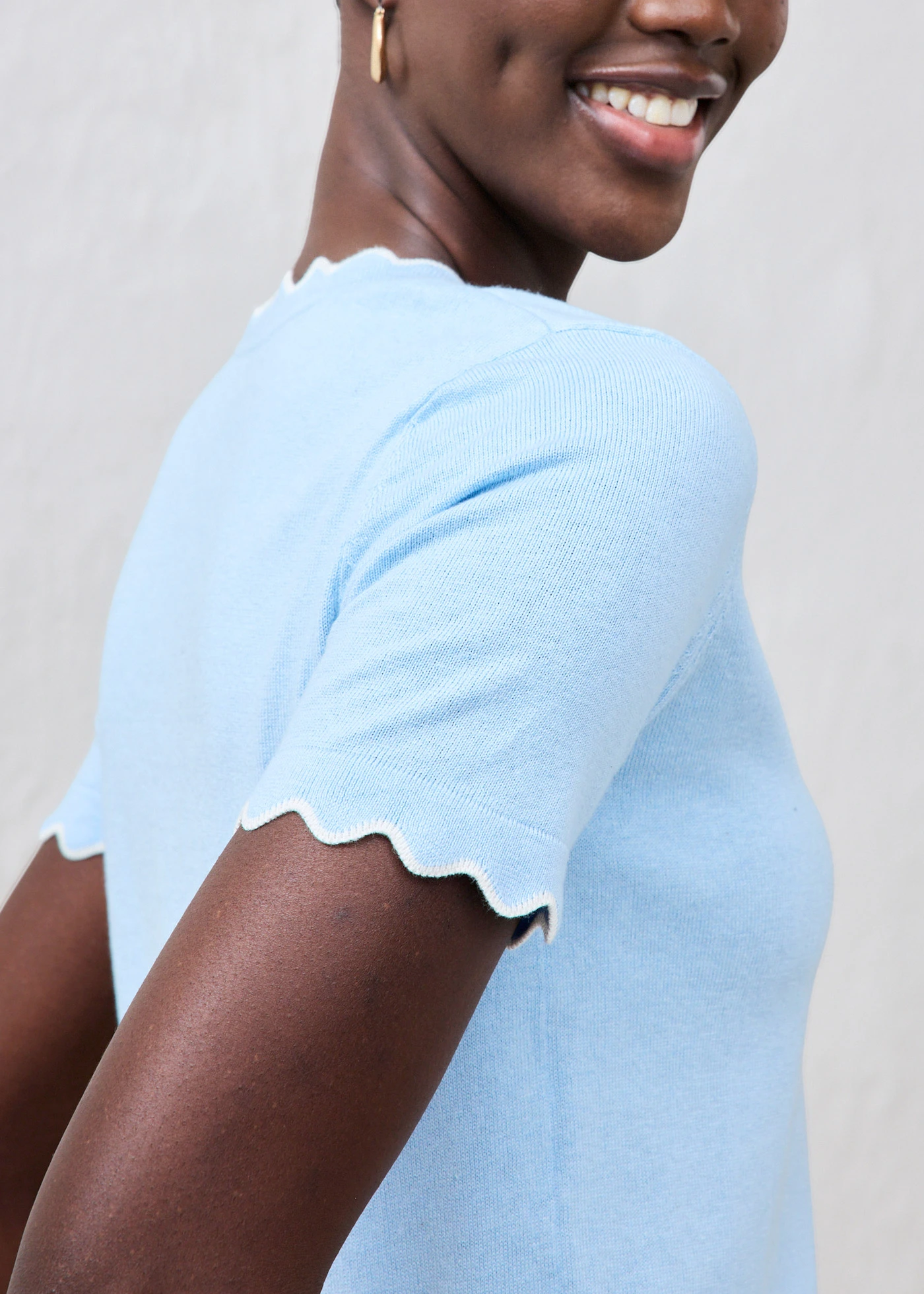 Fijn gebreide trui met zijde, 1/2 mouw • ijsblauw-wolwit • bonprix online shop