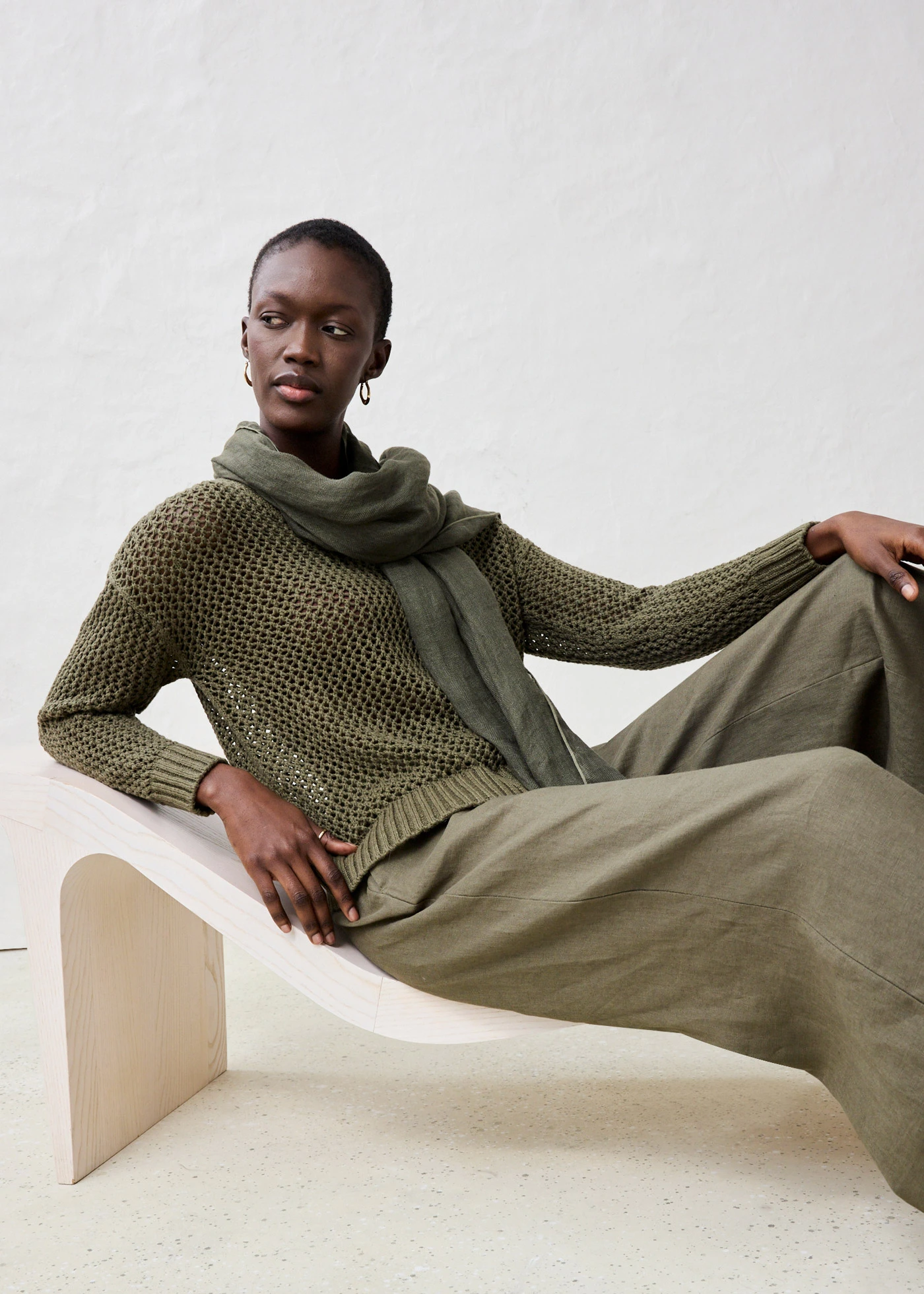 Pull ajouré en lin mélangé • olive foncé • Boutique bonprix