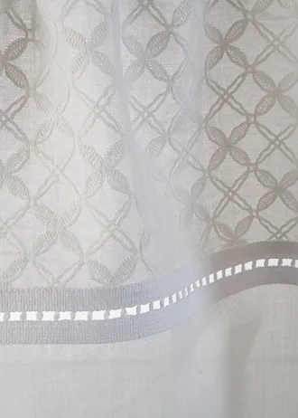 Bio-pamut ablaktábla függöny hímzéssel • fehér/bézs • bonprix áruház