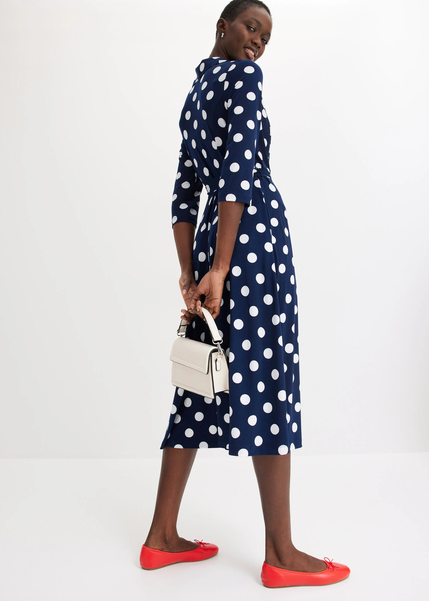 Overhemdjurk met strikband (2-dlg. set) • donkerblauw-wit gestippeld • bonprix online shop