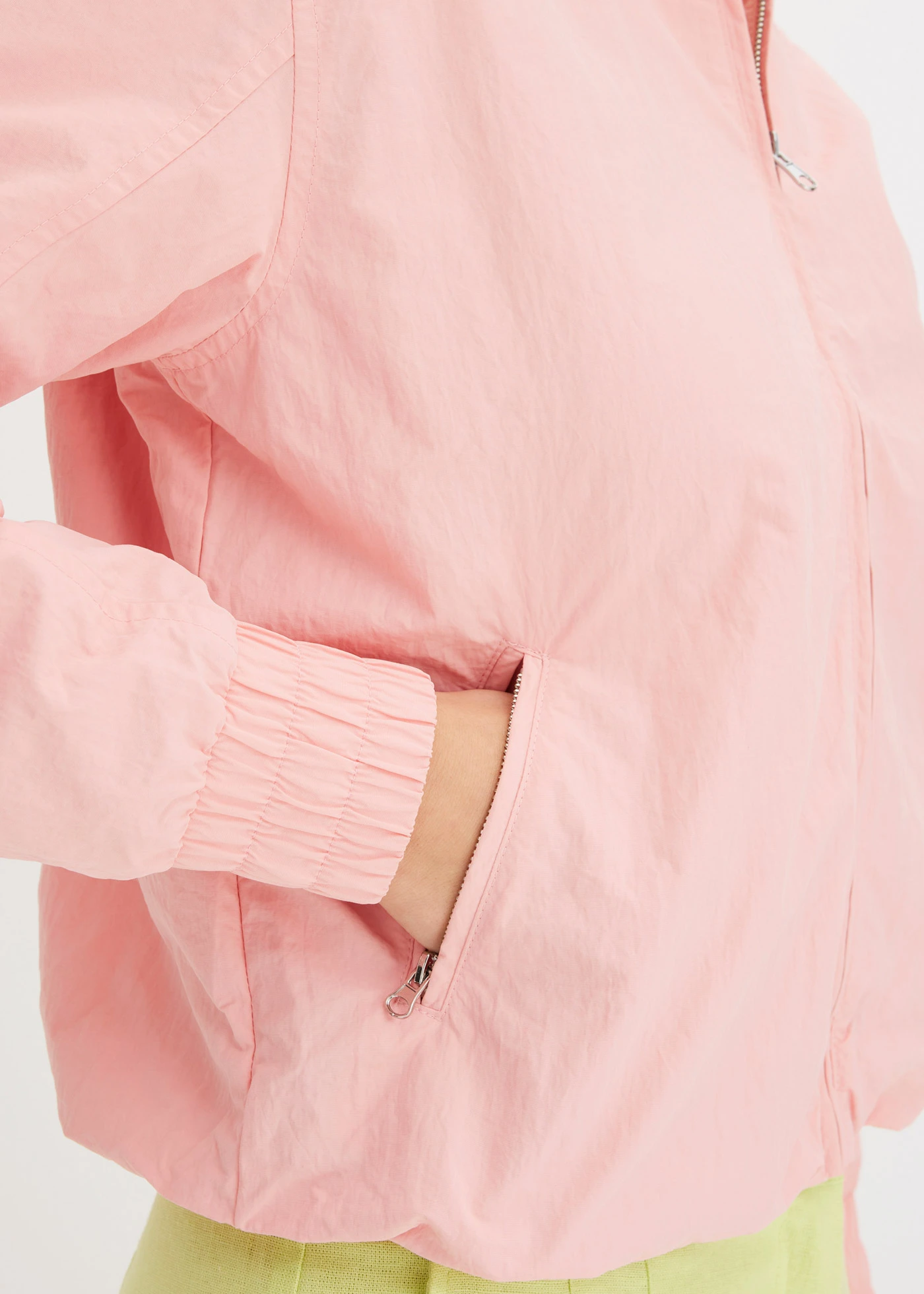 Krátký měkký bluzon • jemně růžová • bonprix obchod