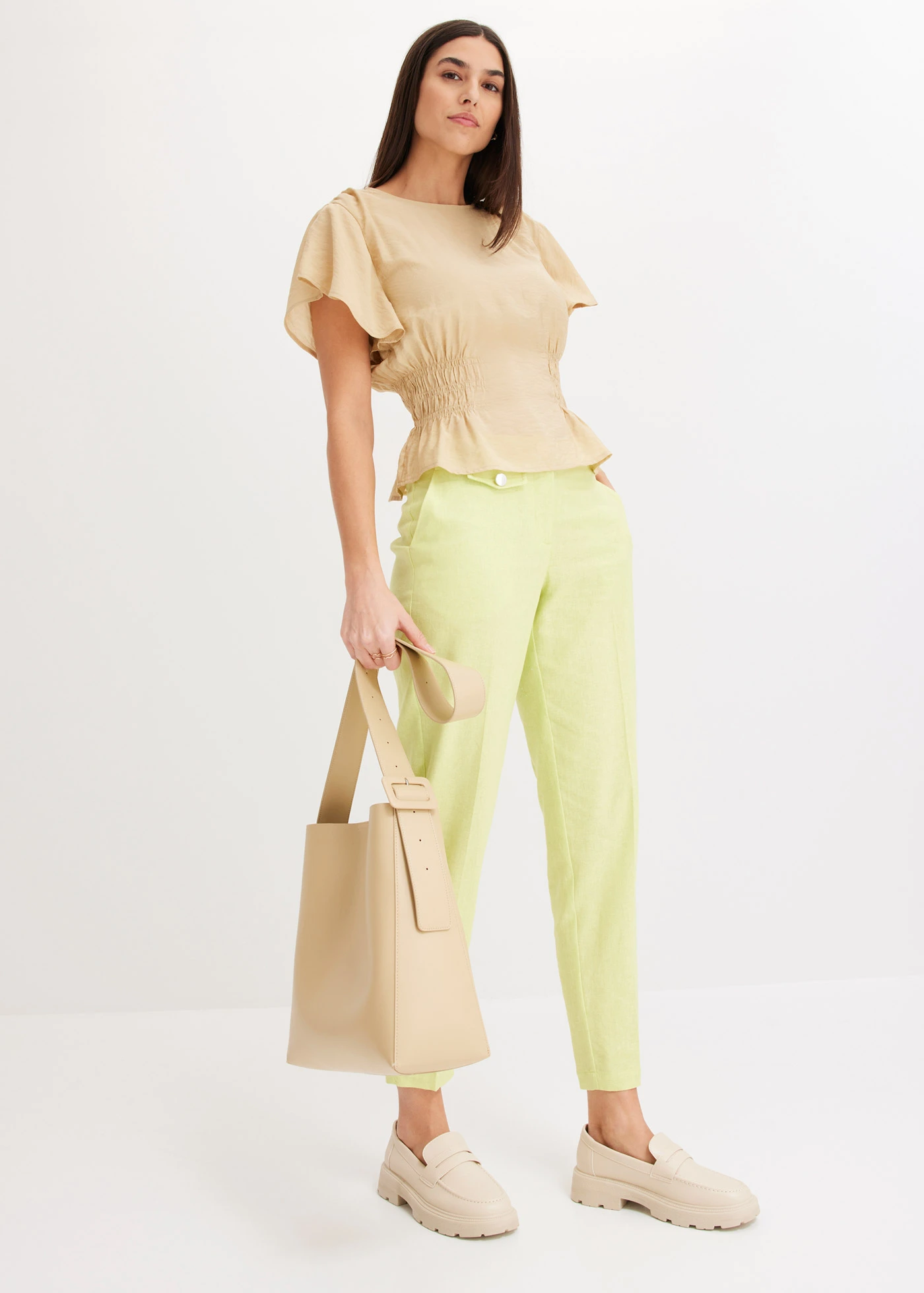 Blousetop van een zachte viscose-mix • groenbeige • bonprix online shop