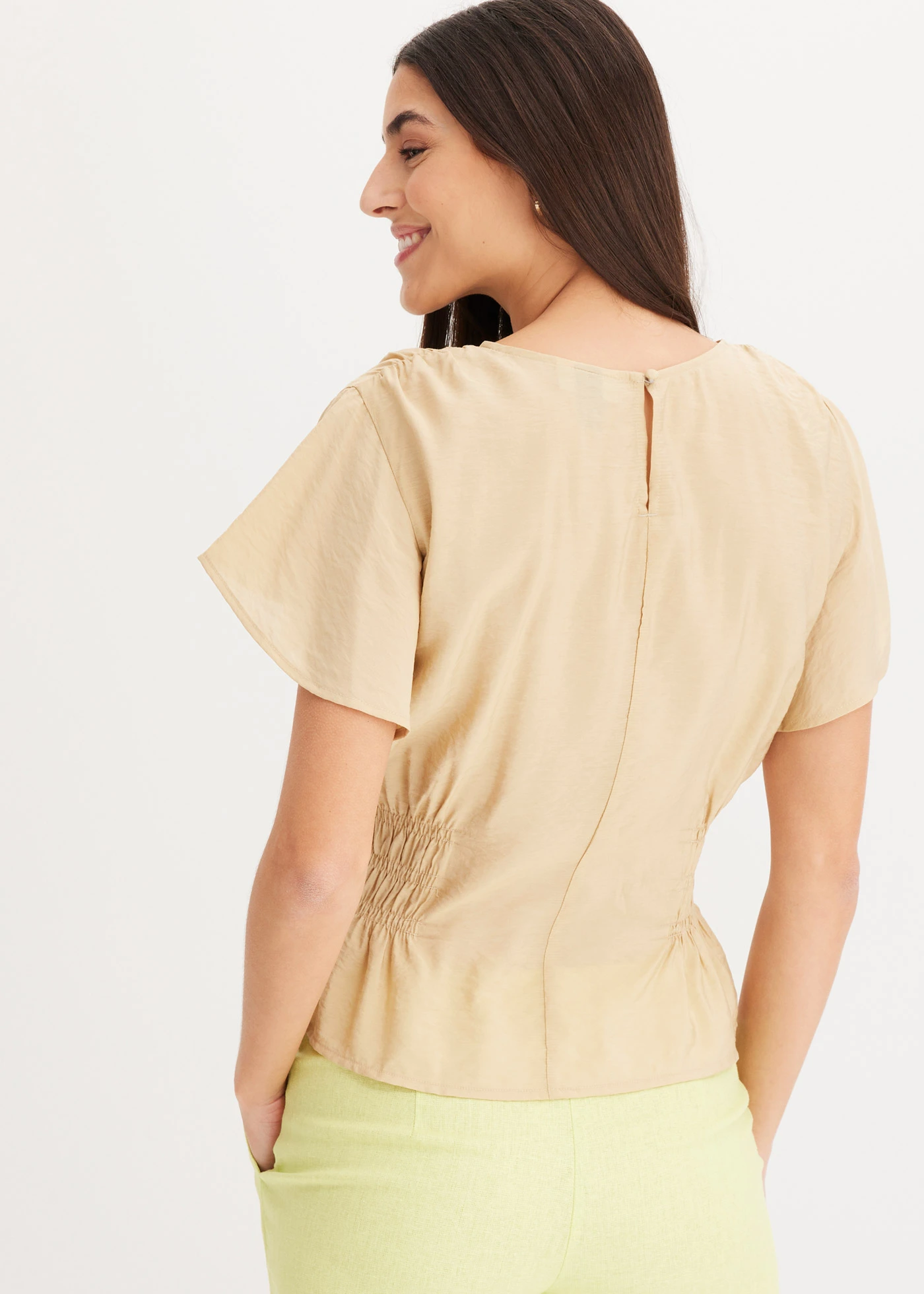 Blousetop van een zachte viscose-mix • groenbeige • bonprix online shop