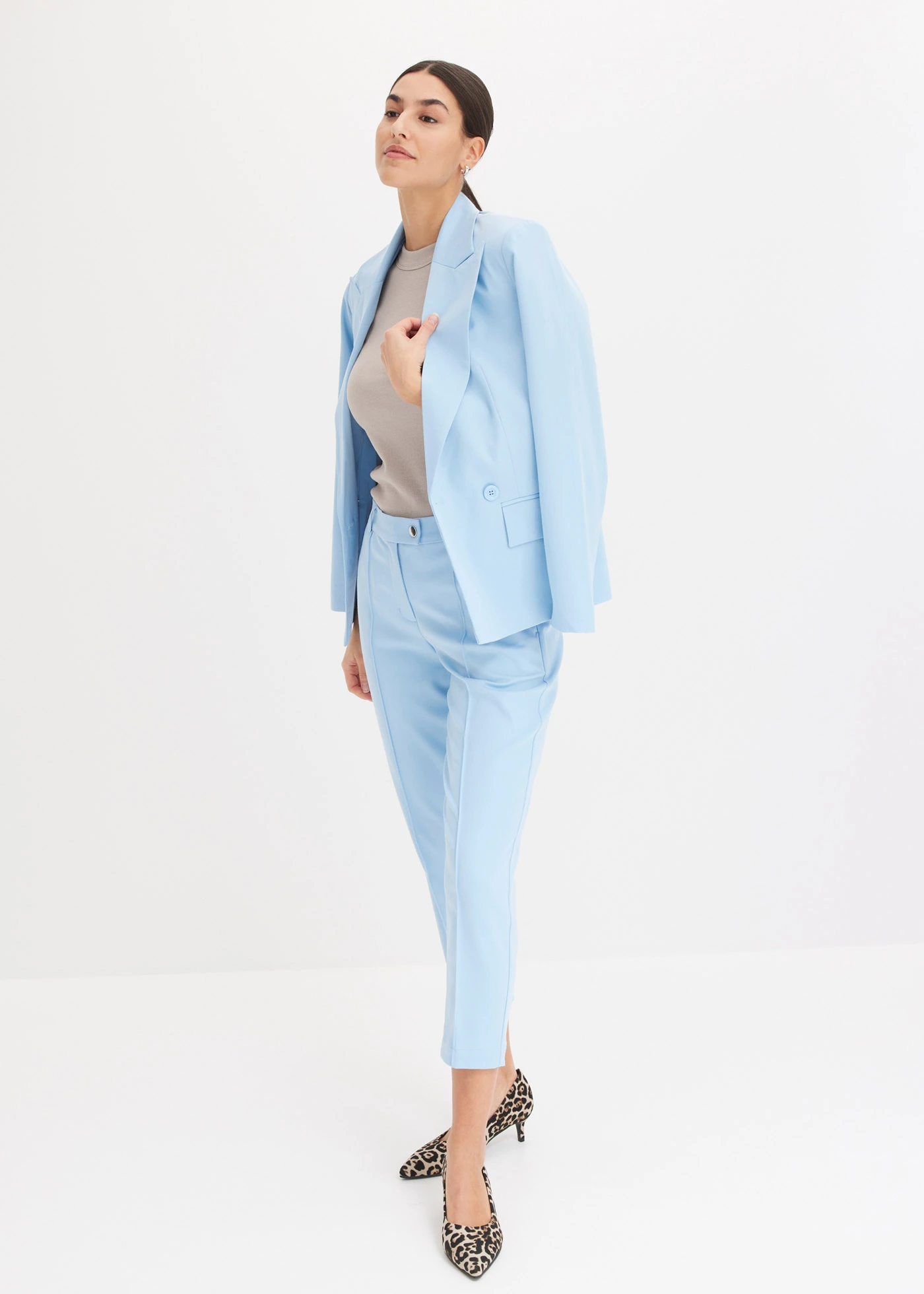 Broek • lichtblauw • bonprix online shop