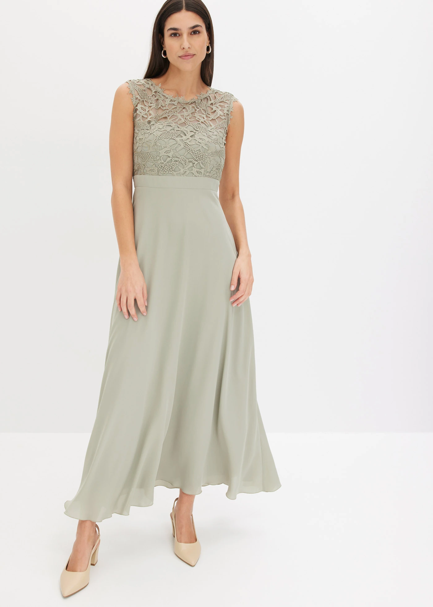 Robe longue de soirée à dentelle • gris vert • Boutique bonprix