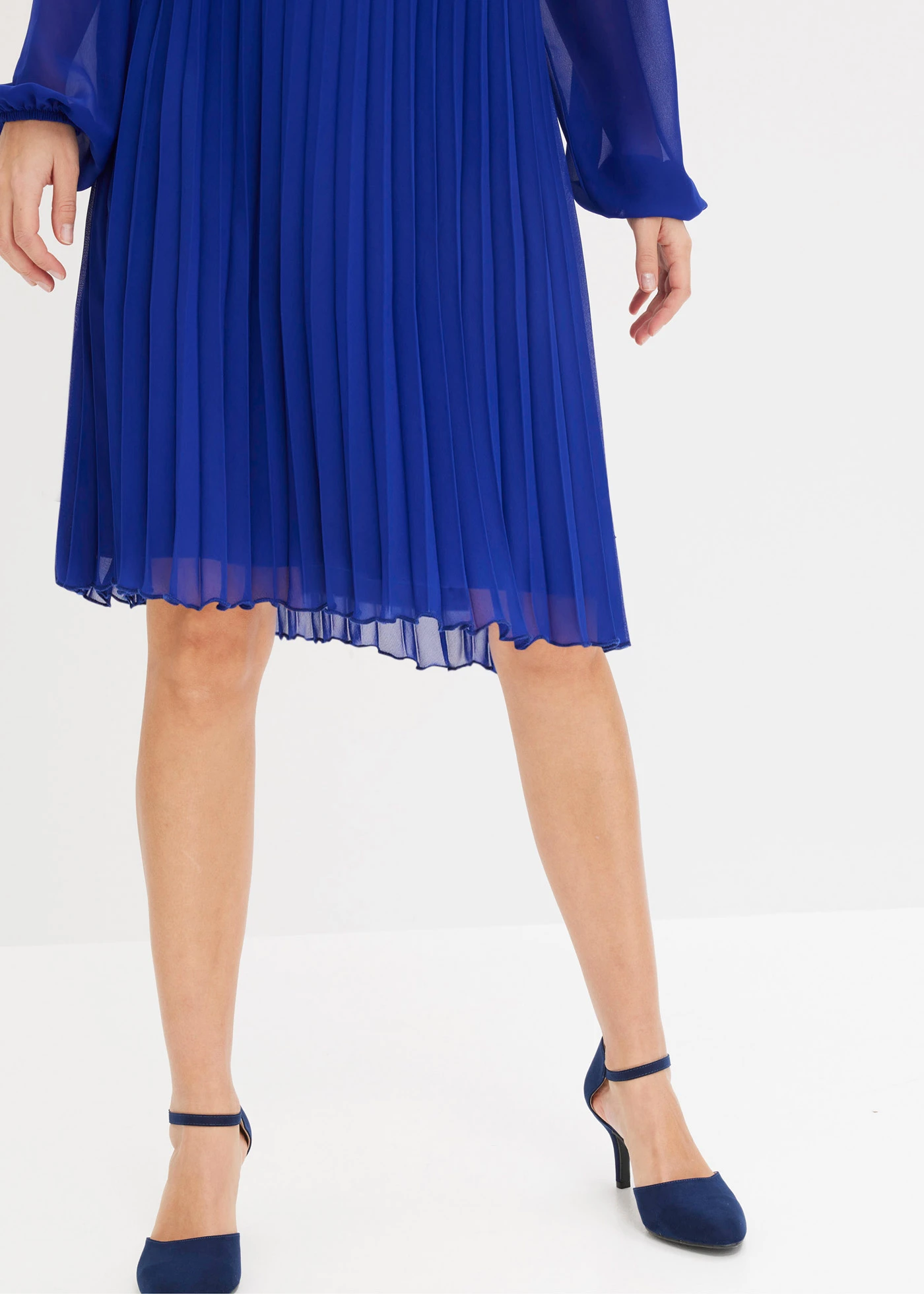 Minišaty s plisováním, z jemného šifonu • modrá • bonprix obchod