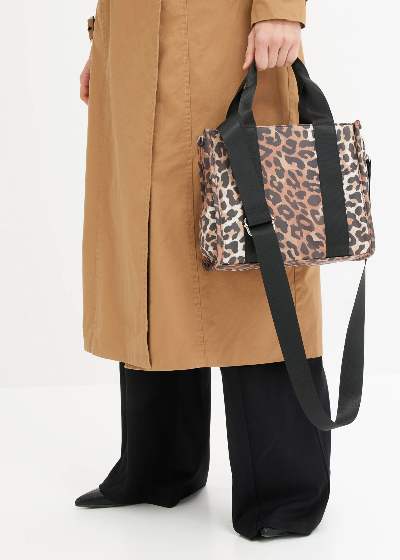 Handtas met luipaardprint • zwart-beige luipaardprint • bonprix online shop