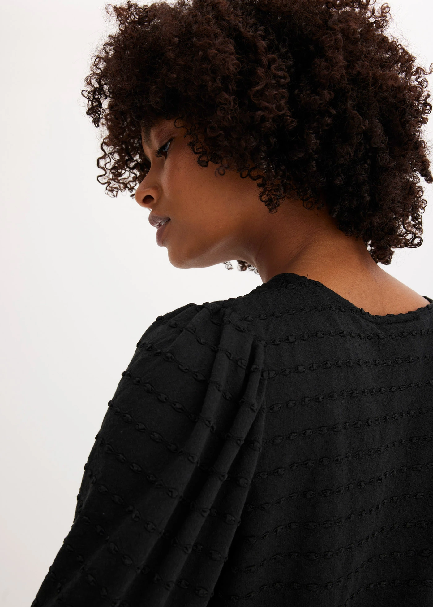 Tunika w strukturalny wzór • czarny • sklep bonprix