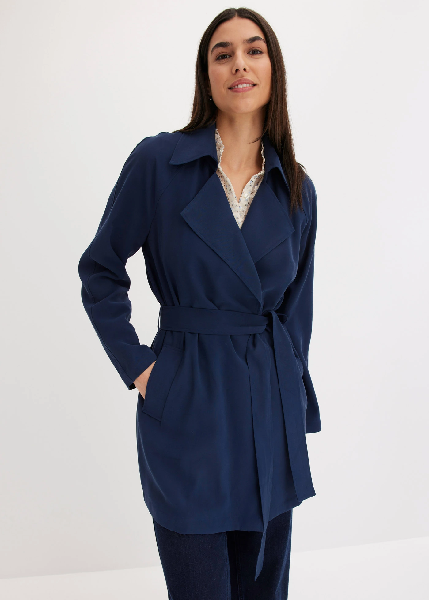 korte trenchcoat • donkerblauw • bonprix online shop