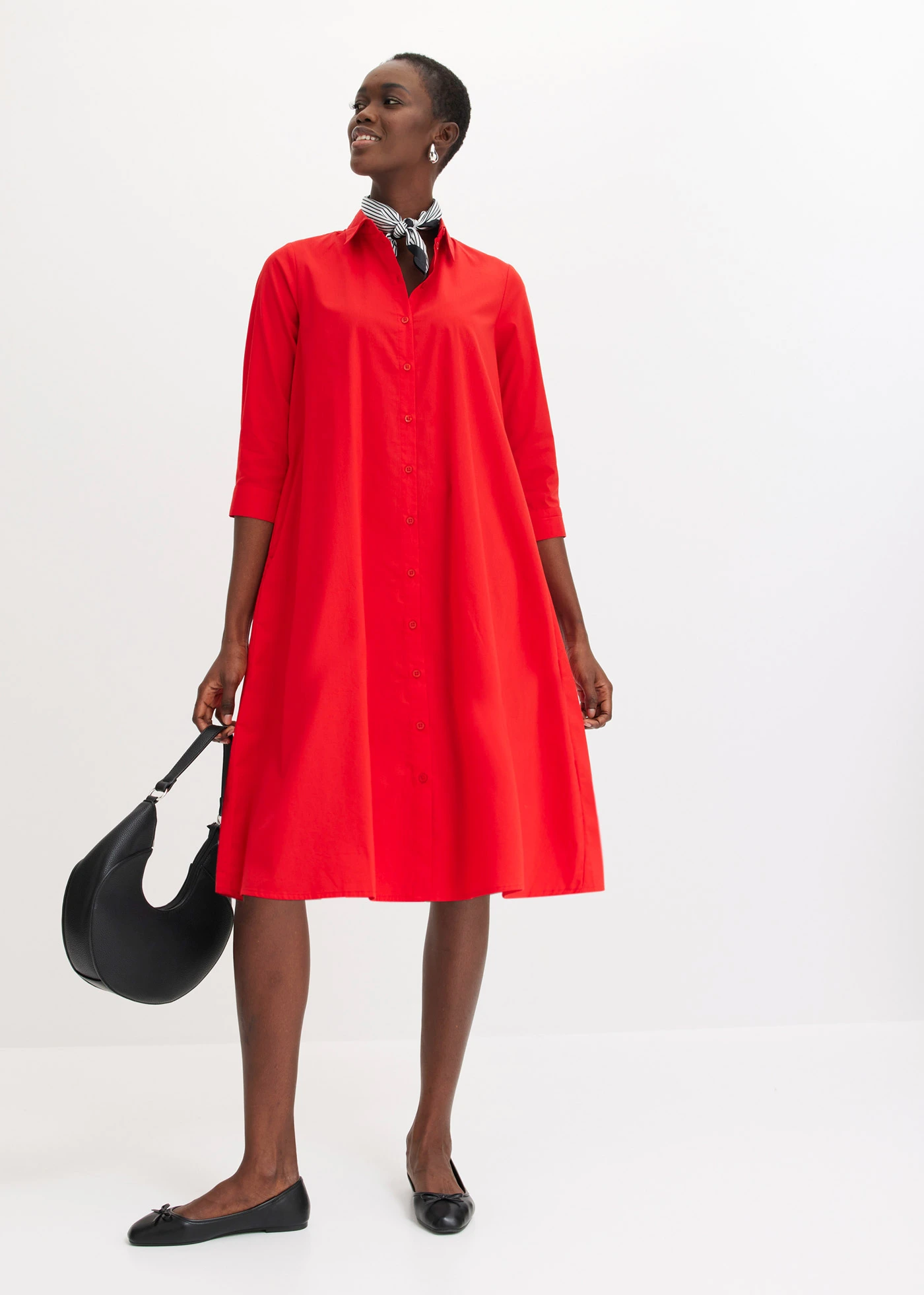 Robe-chemise en popeline solide • fraise • Boutique bonprix