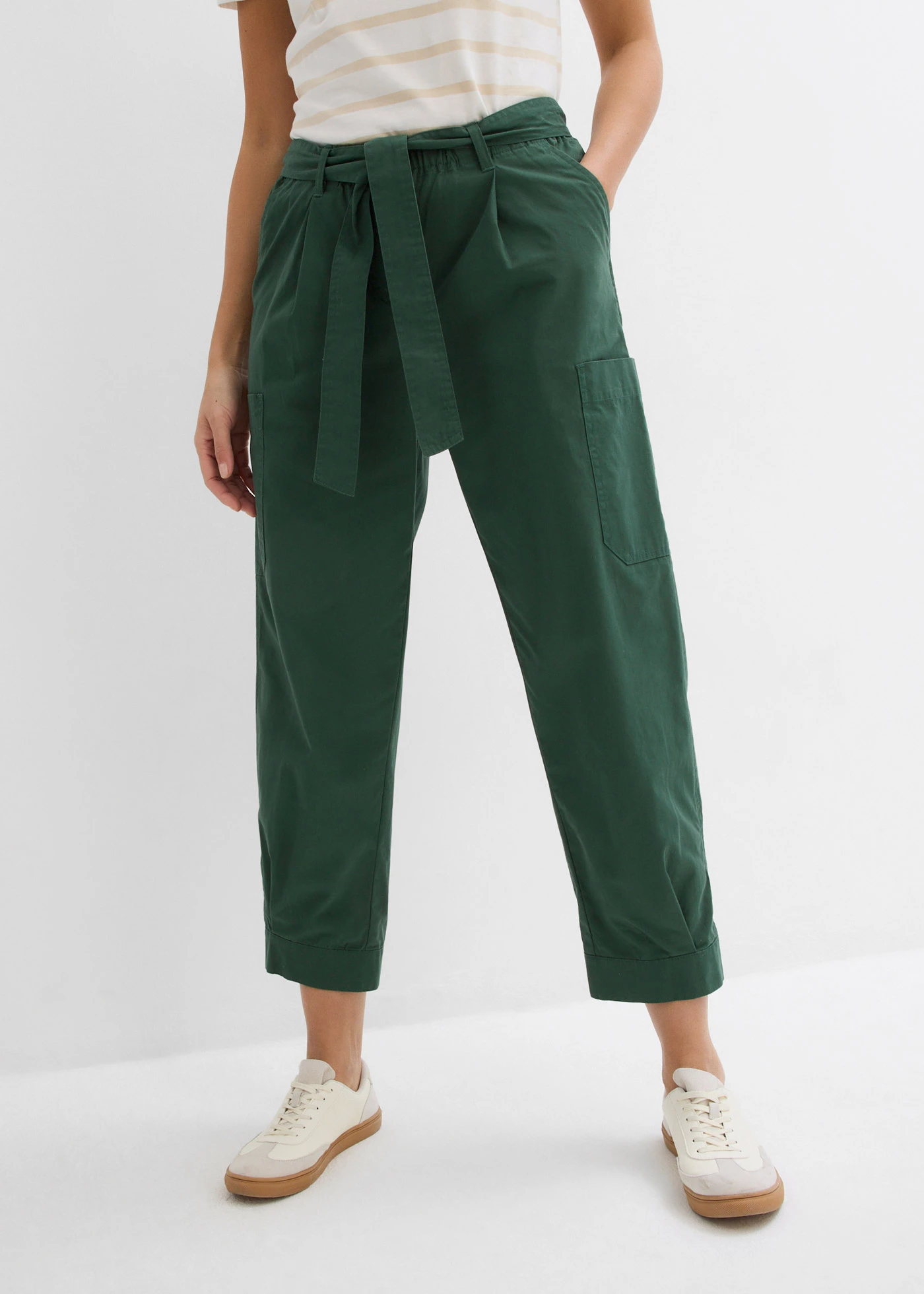 Korte cargo broek • schaduwgroen • bonprix online shop
