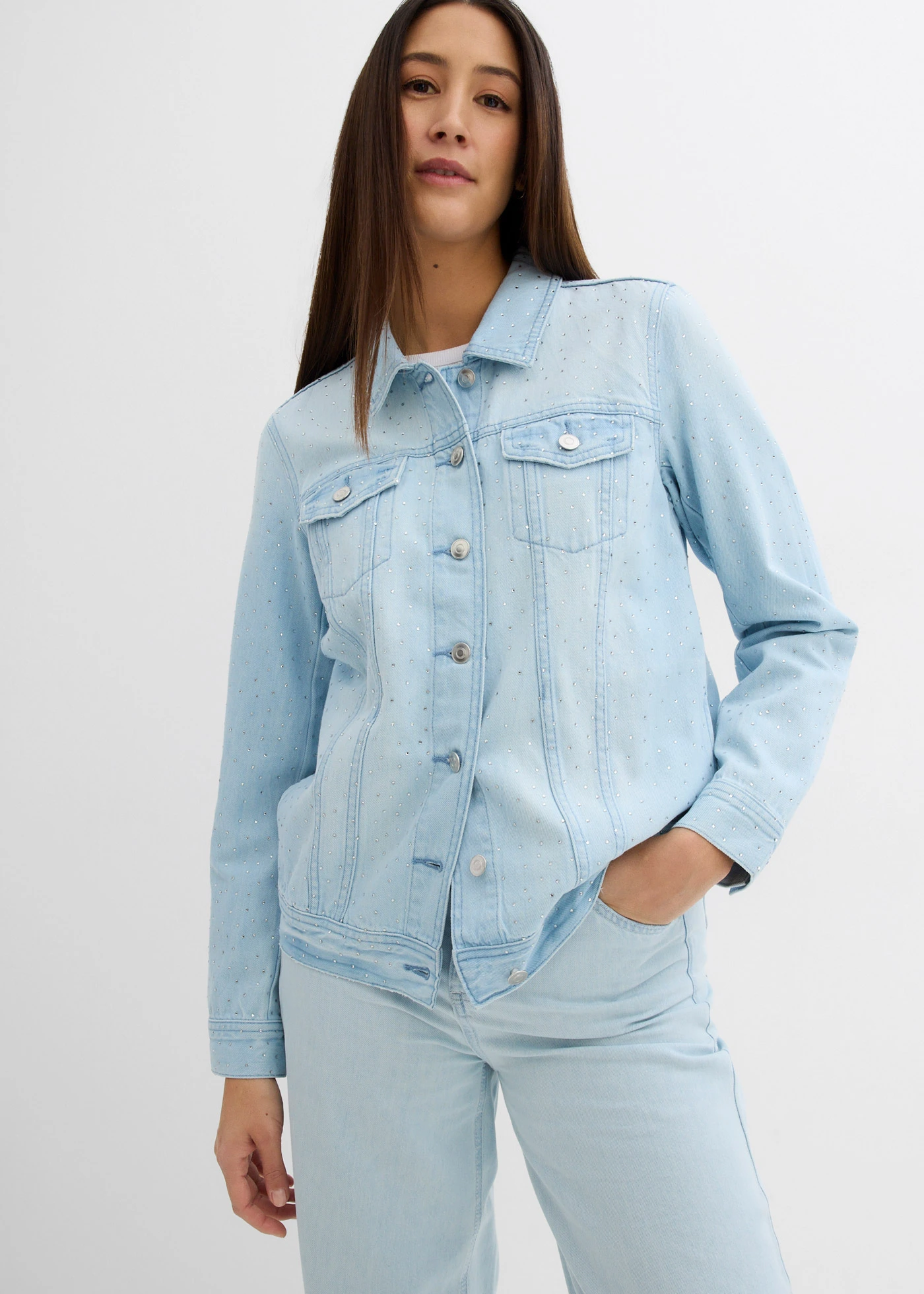 Kurtka dżinsowa ze sztrasami • lodowy niebieski denim "used" • bonprix obchod